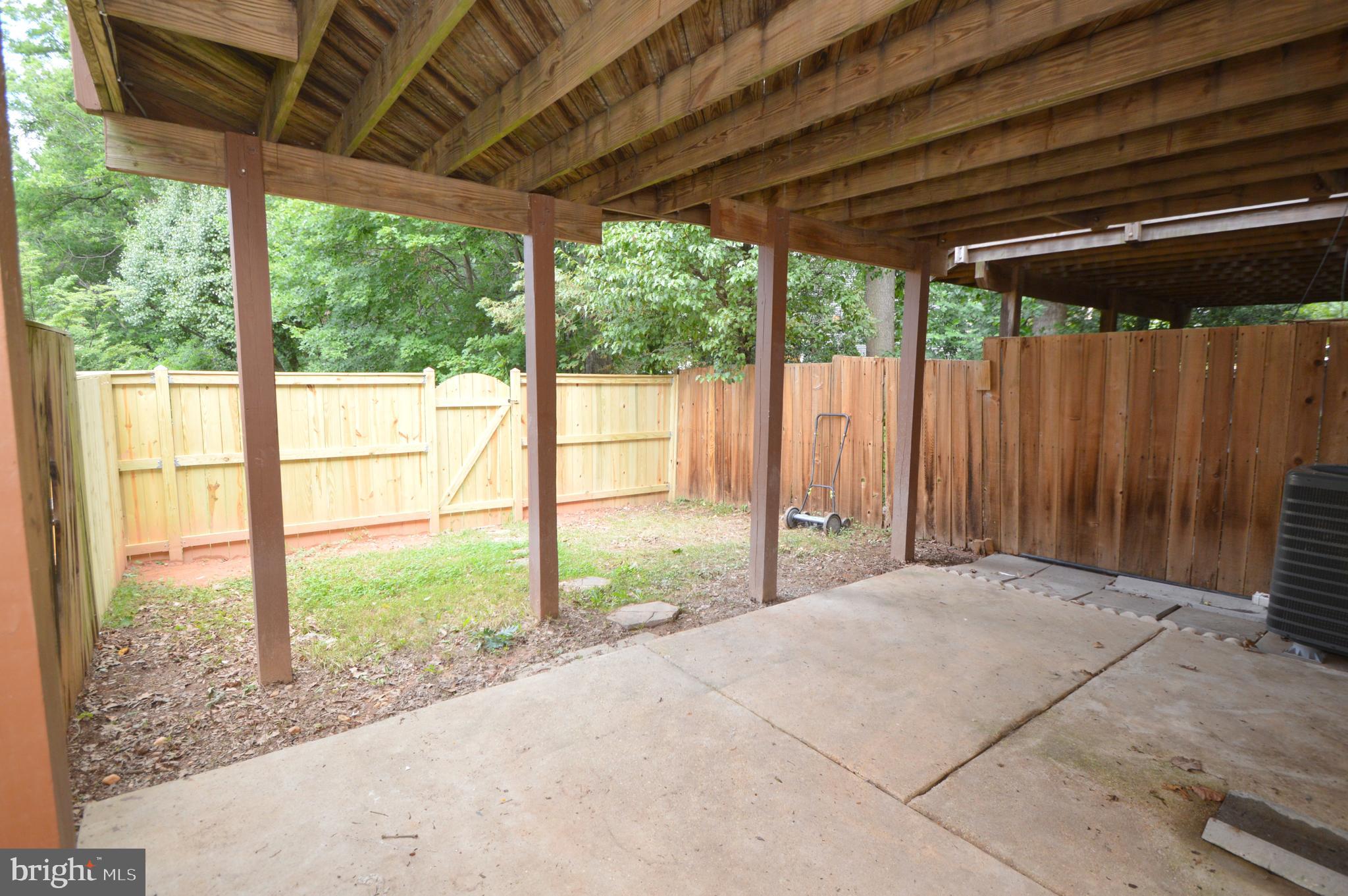3924 Collis Oak Ct