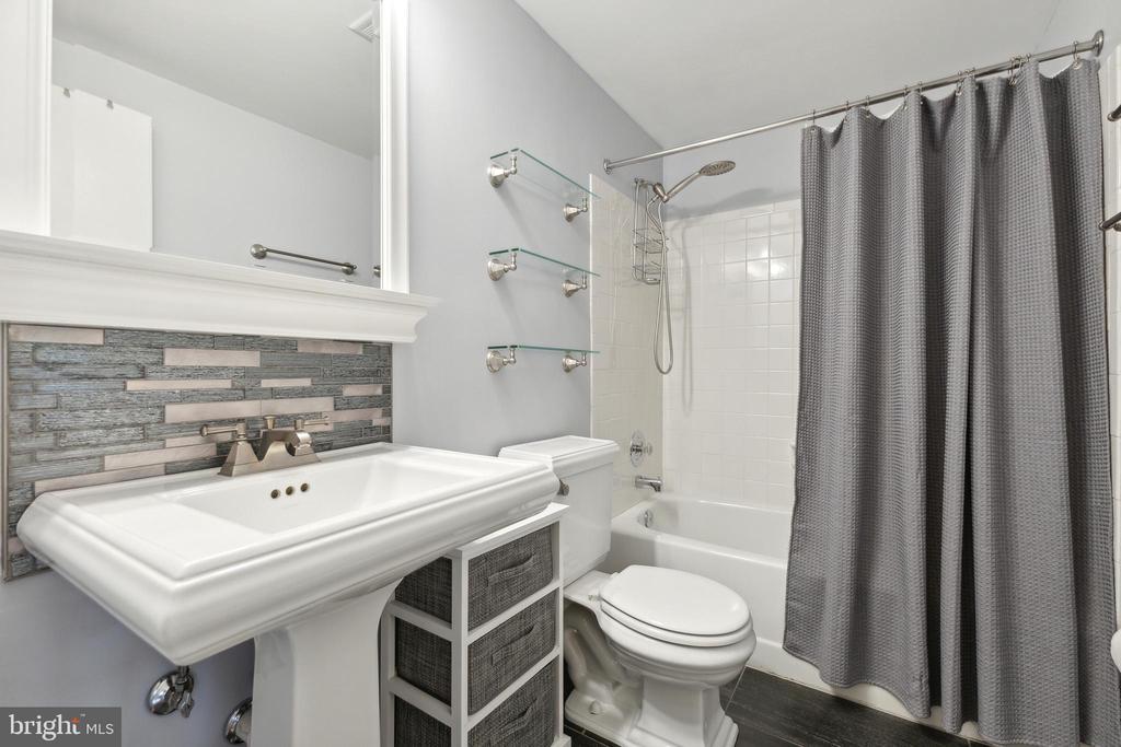 3150-J Covewood Ct #3150j