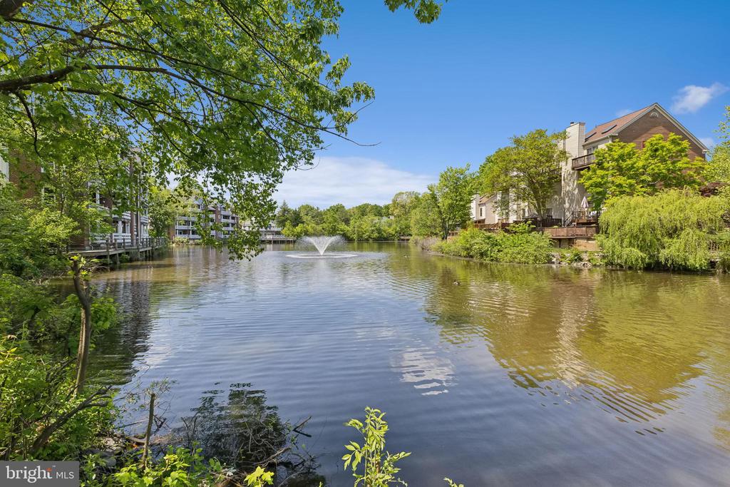 3150-J Covewood Ct #3150j