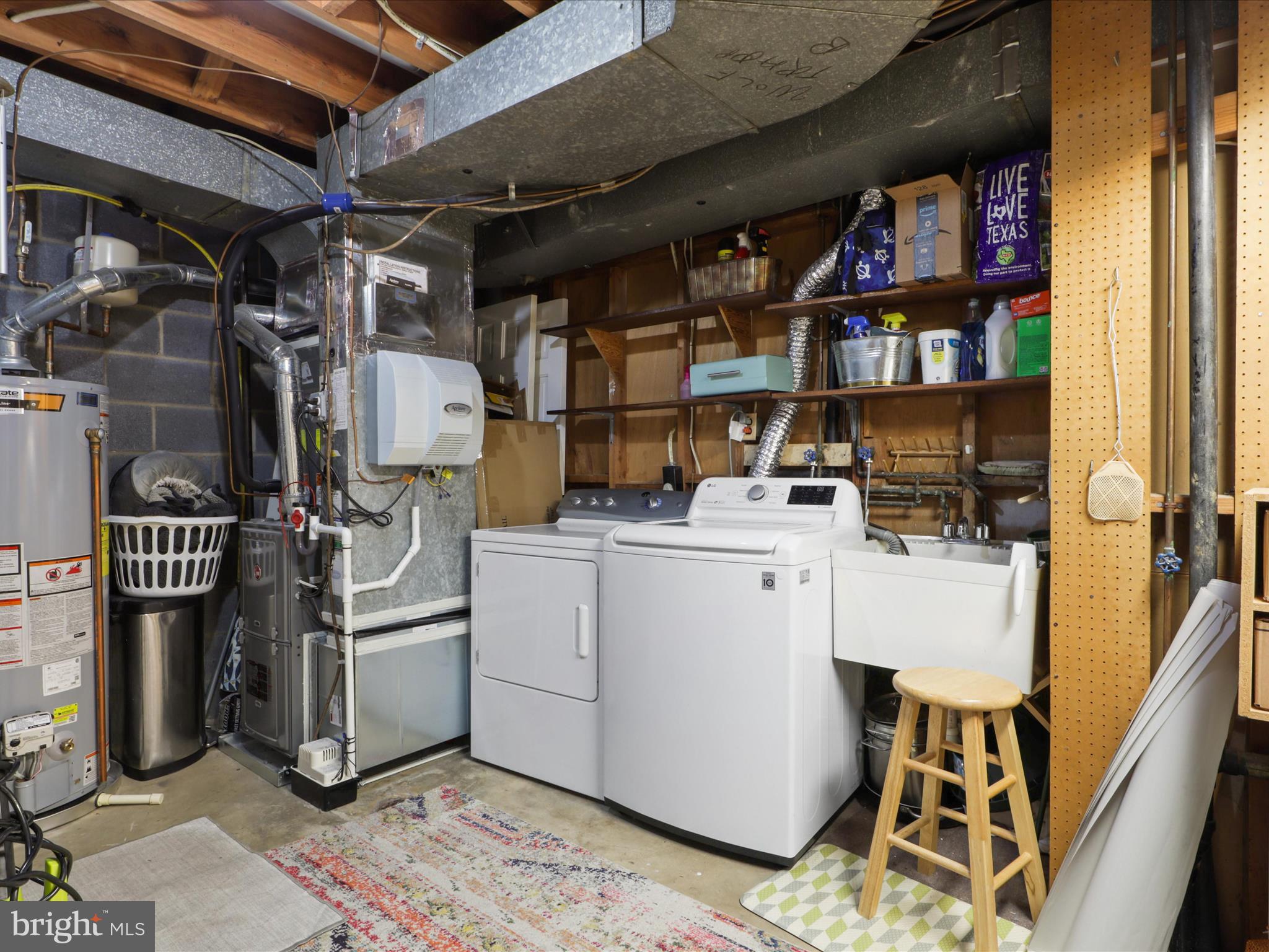 109 East St NE