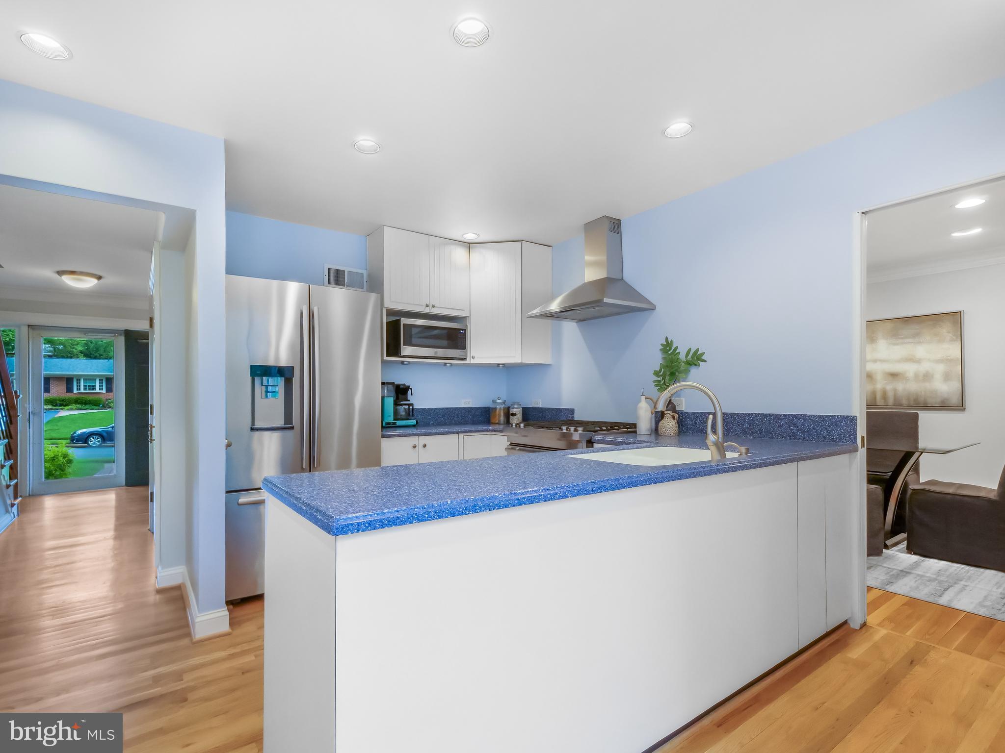 2416 Drexel St