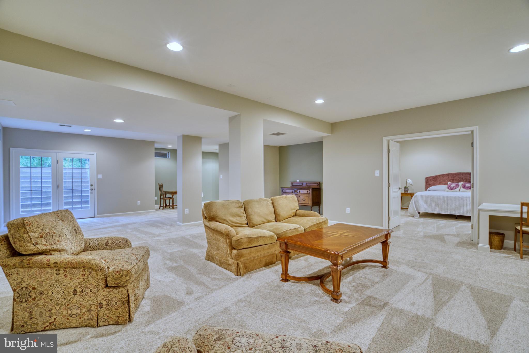 1298 Newkirk Ct