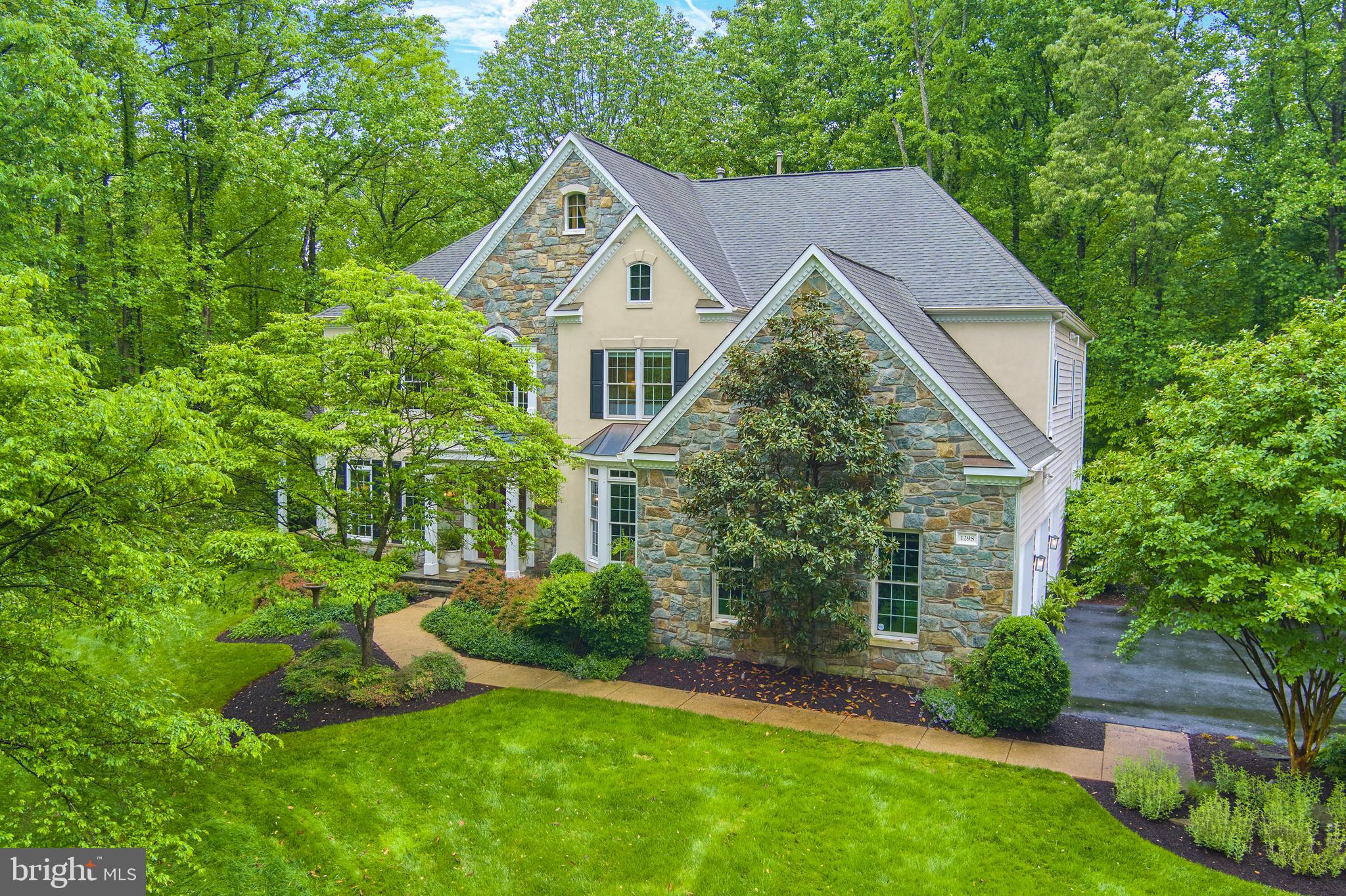 1298 Newkirk Ct