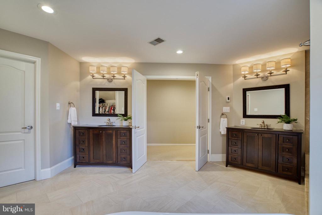 1298 Newkirk Ct