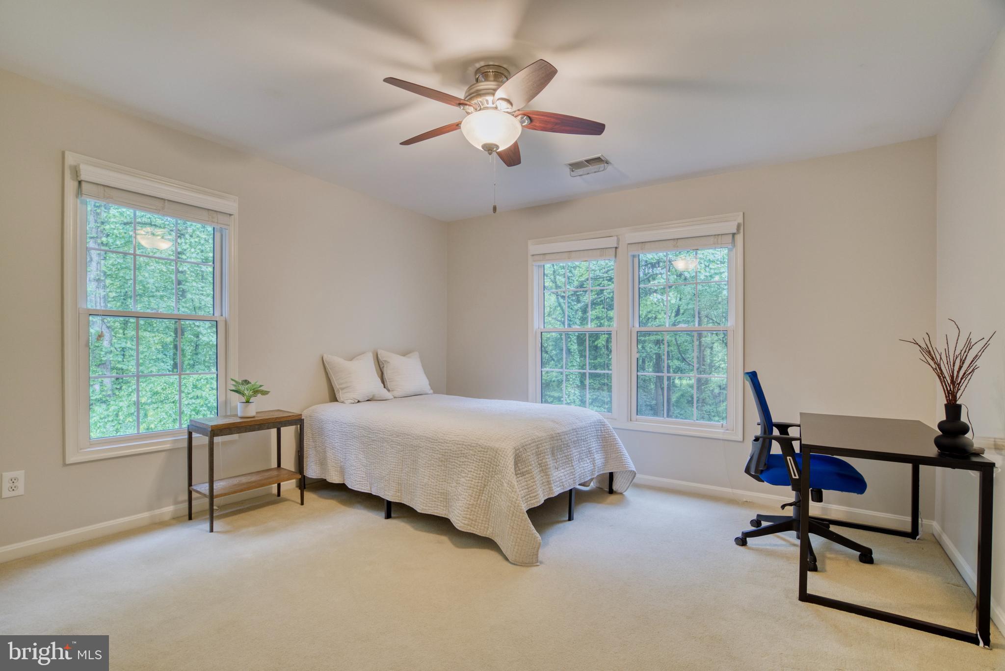 1298 Newkirk Ct