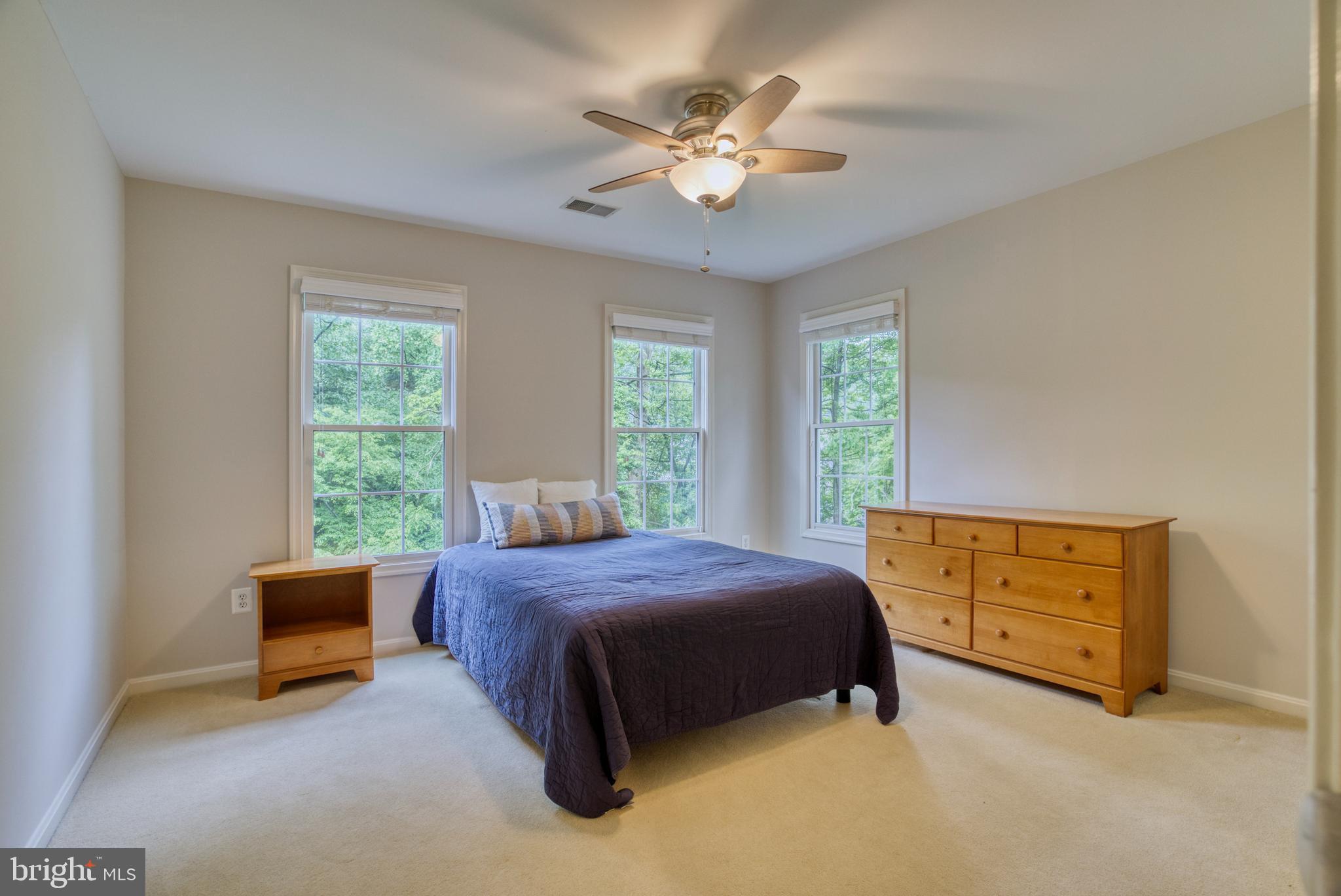 1298 Newkirk Ct
