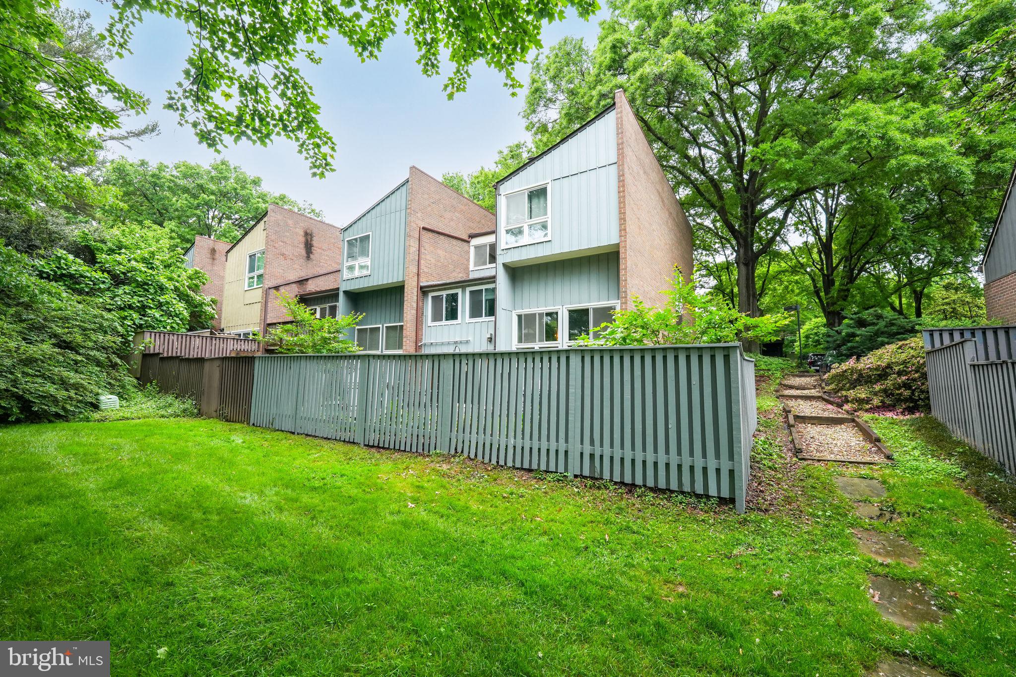 11554 Links Dr