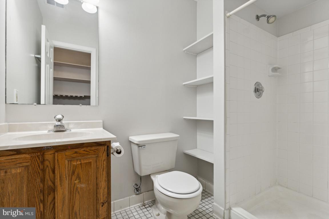 6188 Darleon Pl