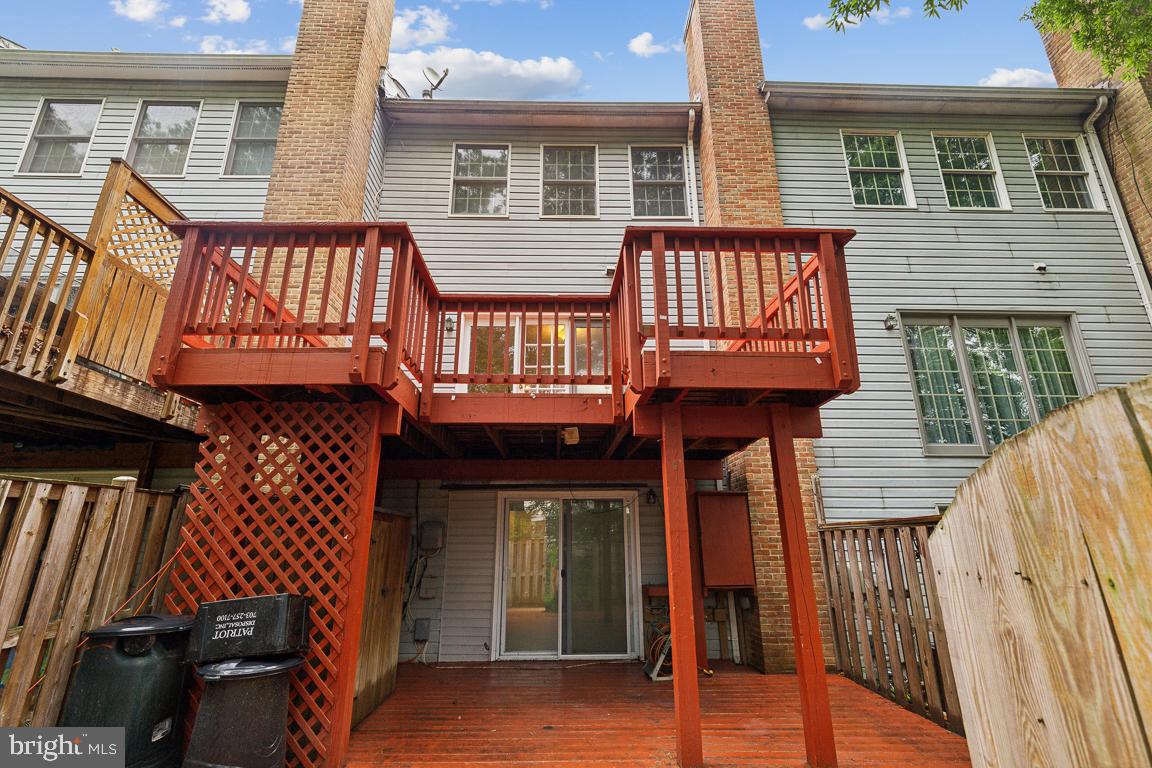 6188 Darleon Pl