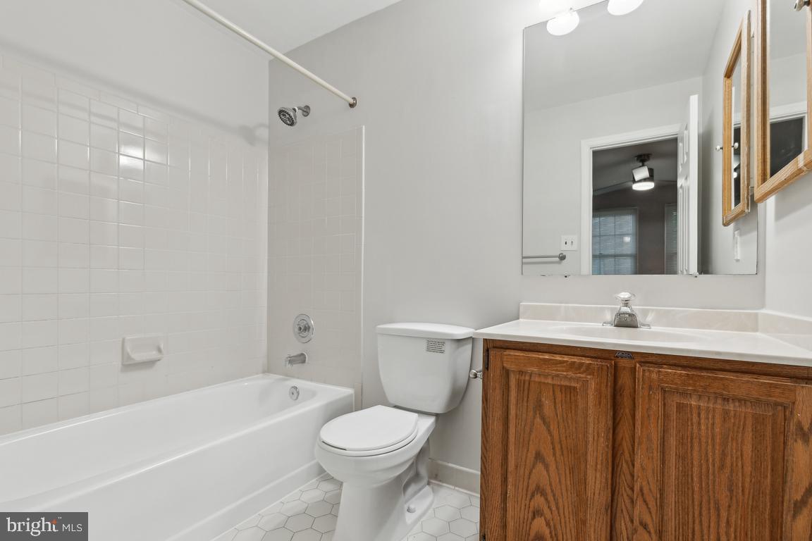 6188 Darleon Pl