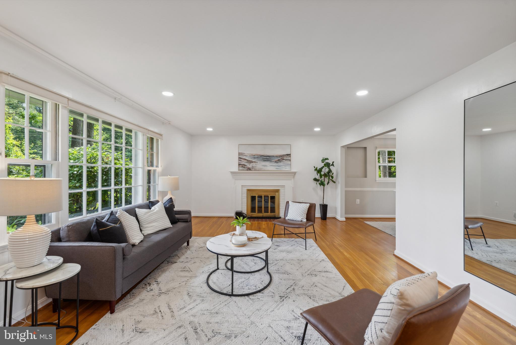 9201 Bayard Pl