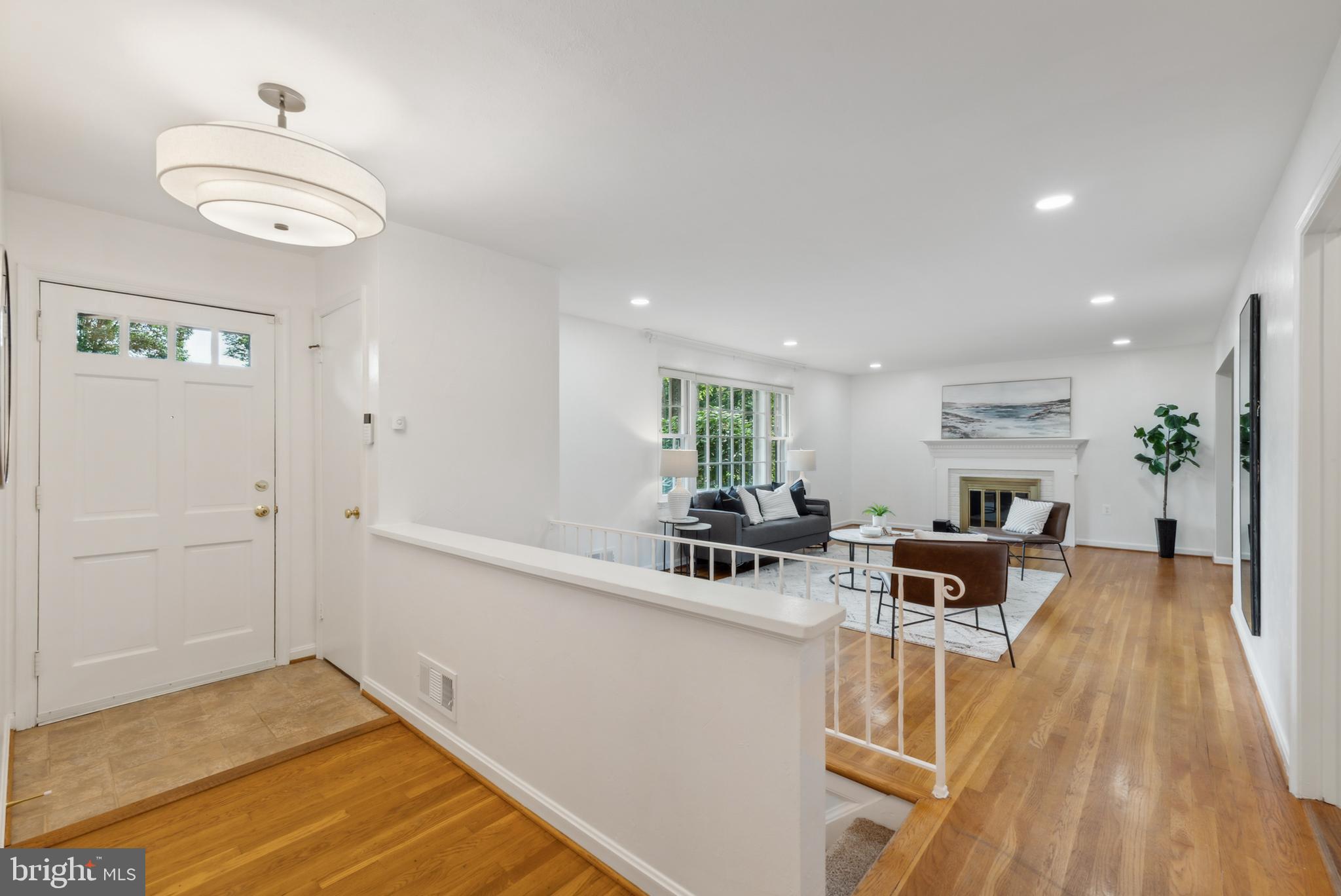 9201 Bayard Pl