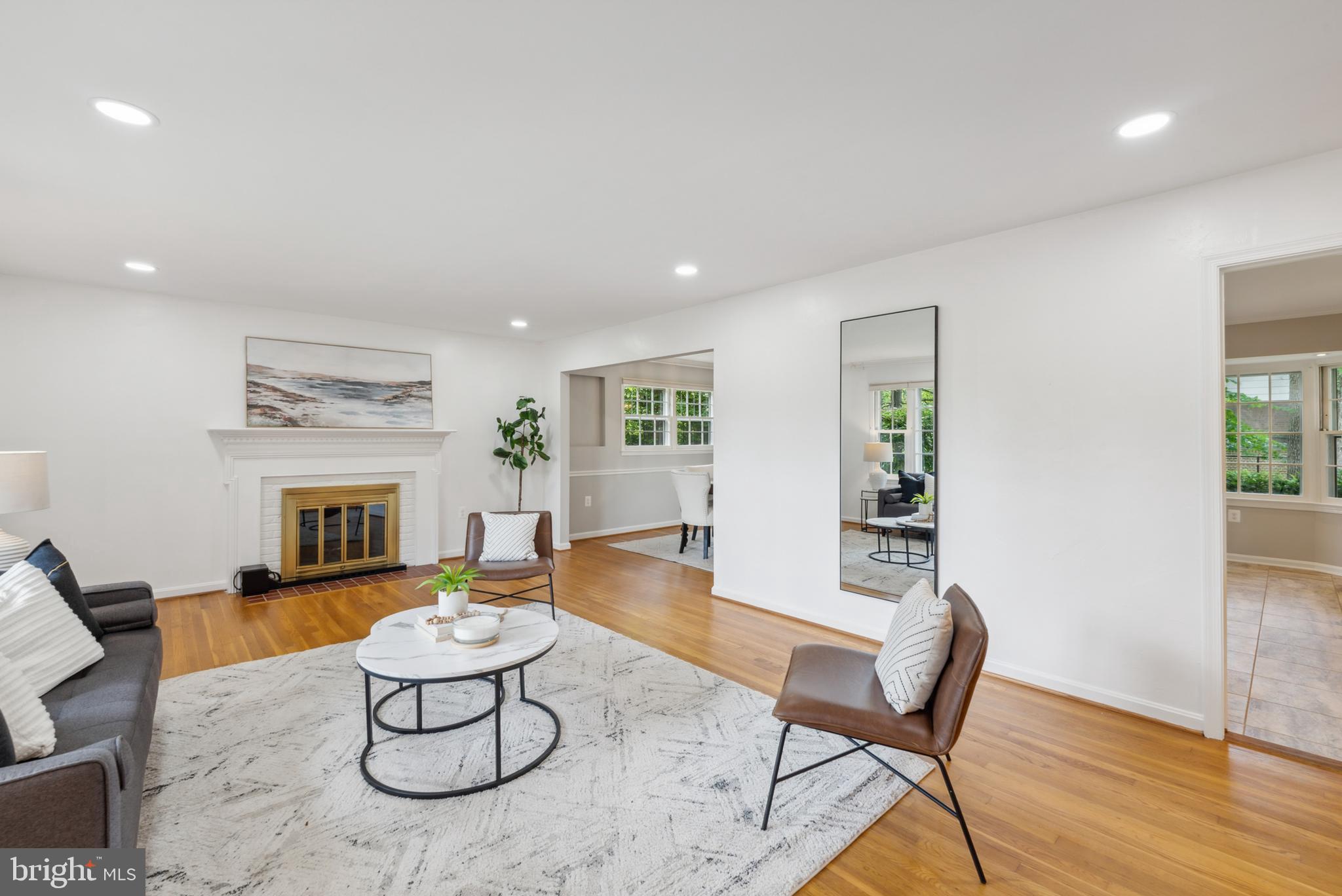 9201 Bayard Pl