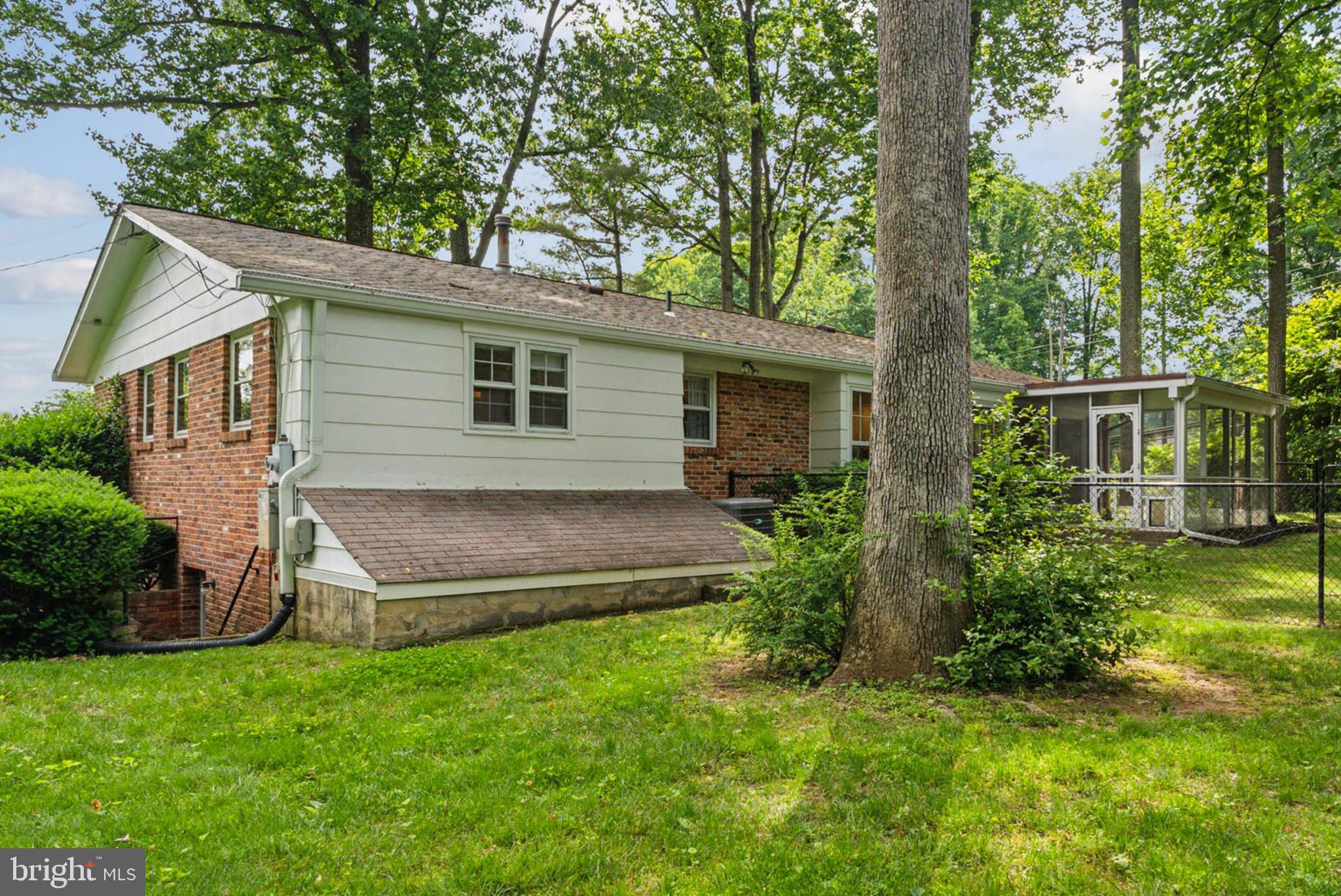 9201 Bayard Pl