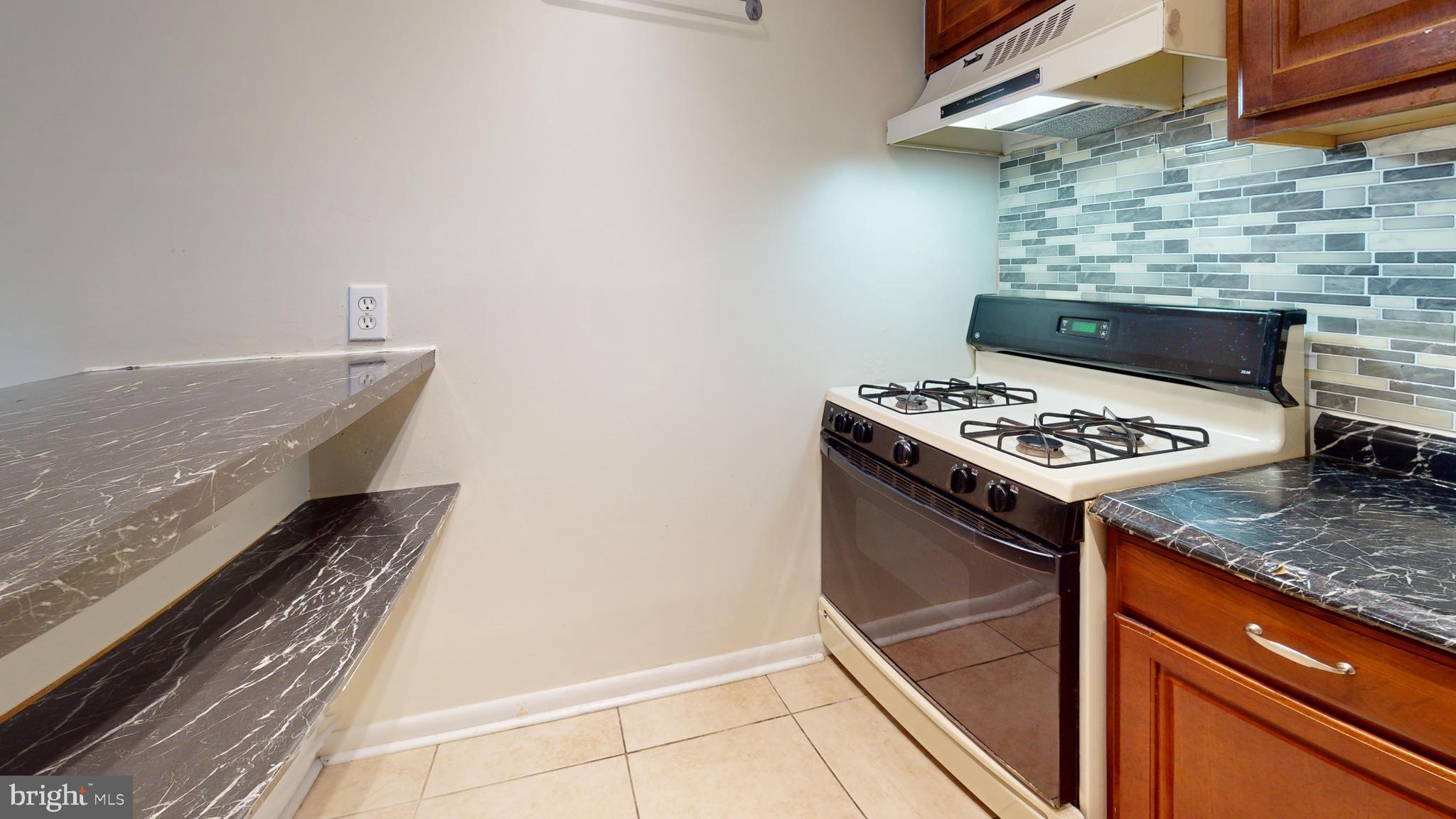2615 Huntington Ave #49