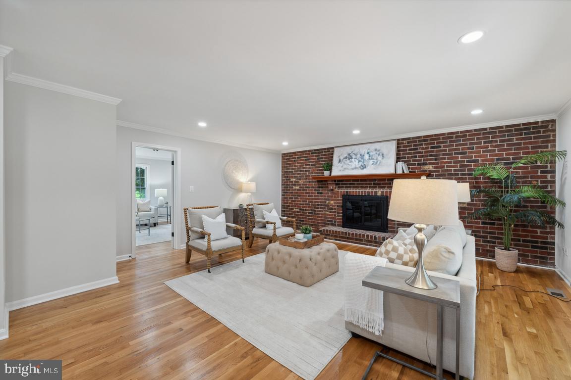 5114 Brentwood Farm Dr