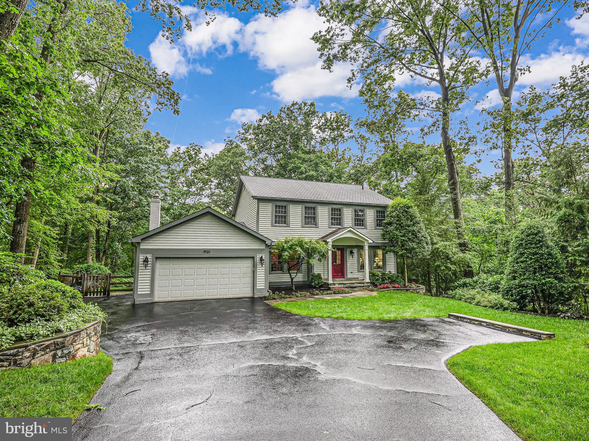 1920 Buckthorn Ln