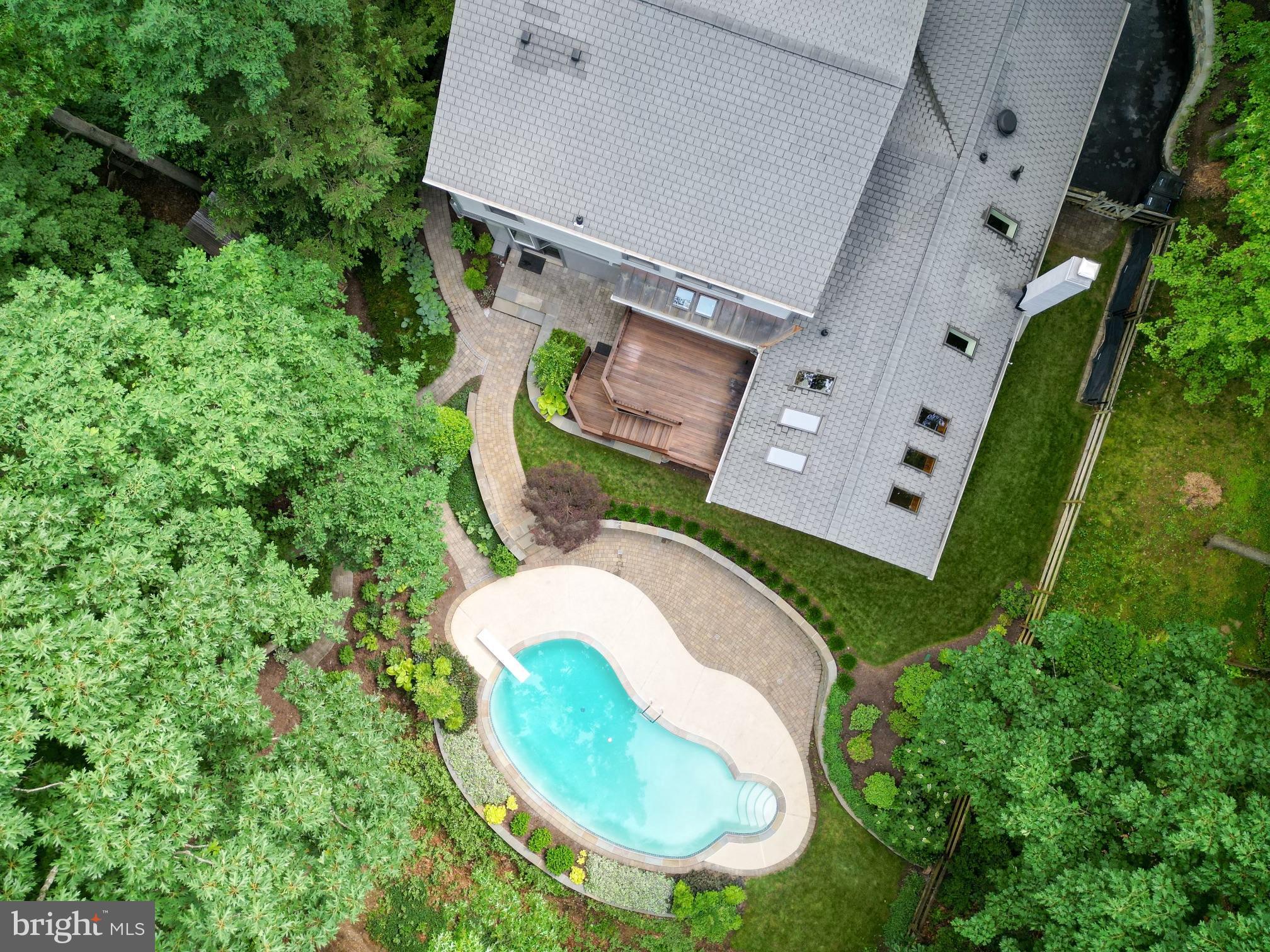 1920 Buckthorn Ln