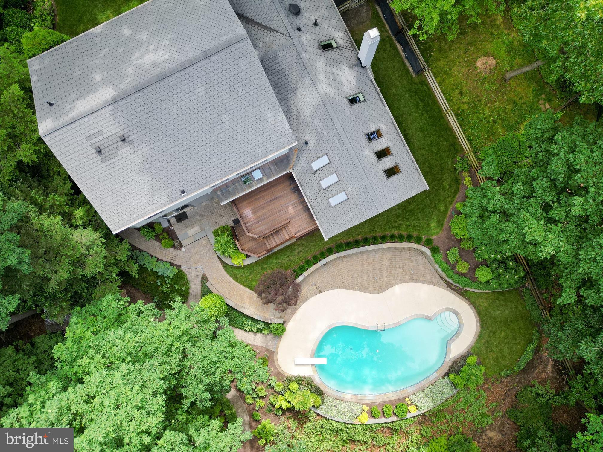 1920 Buckthorn Ln
