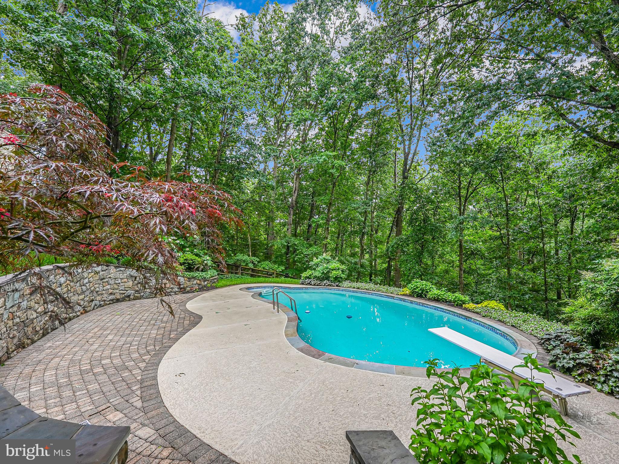 1920 Buckthorn Ln