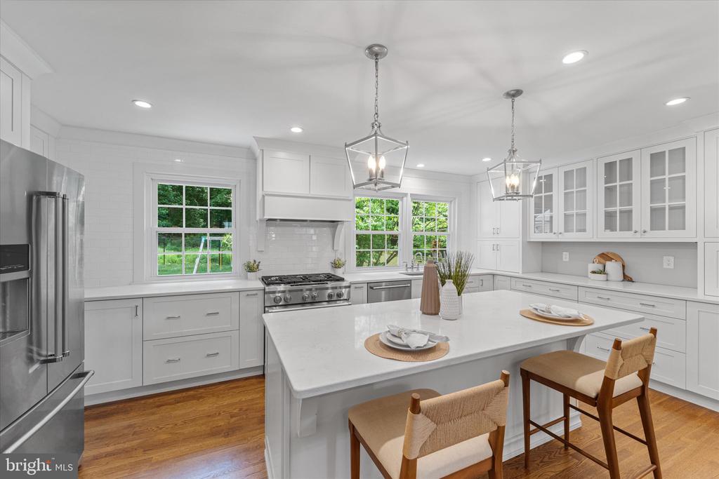 2509 Villanova Dr
