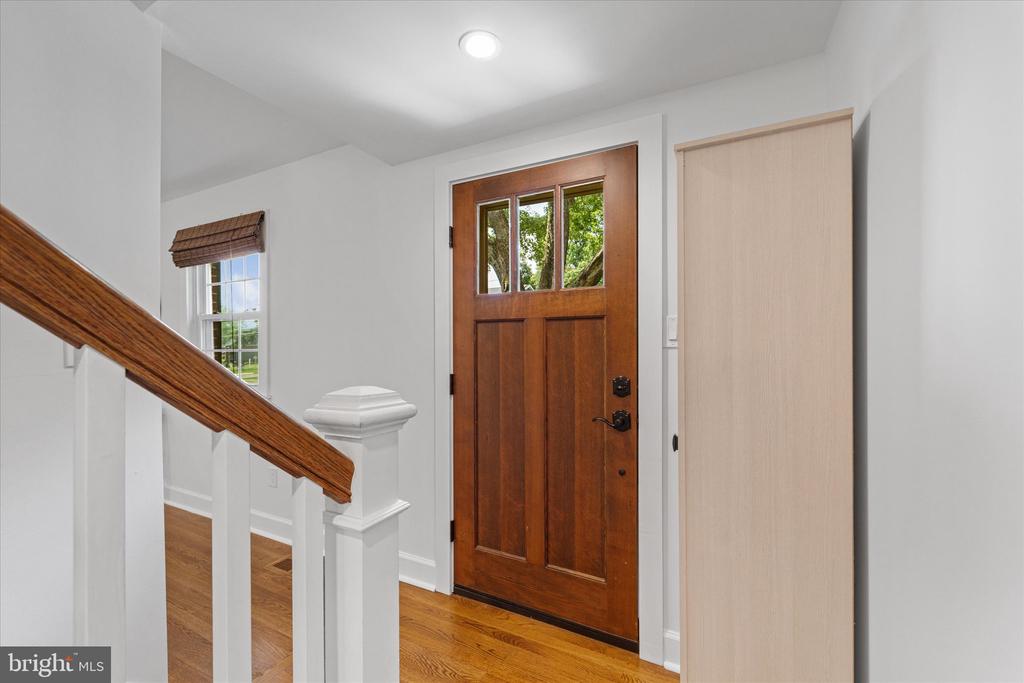 2509 Villanova Dr