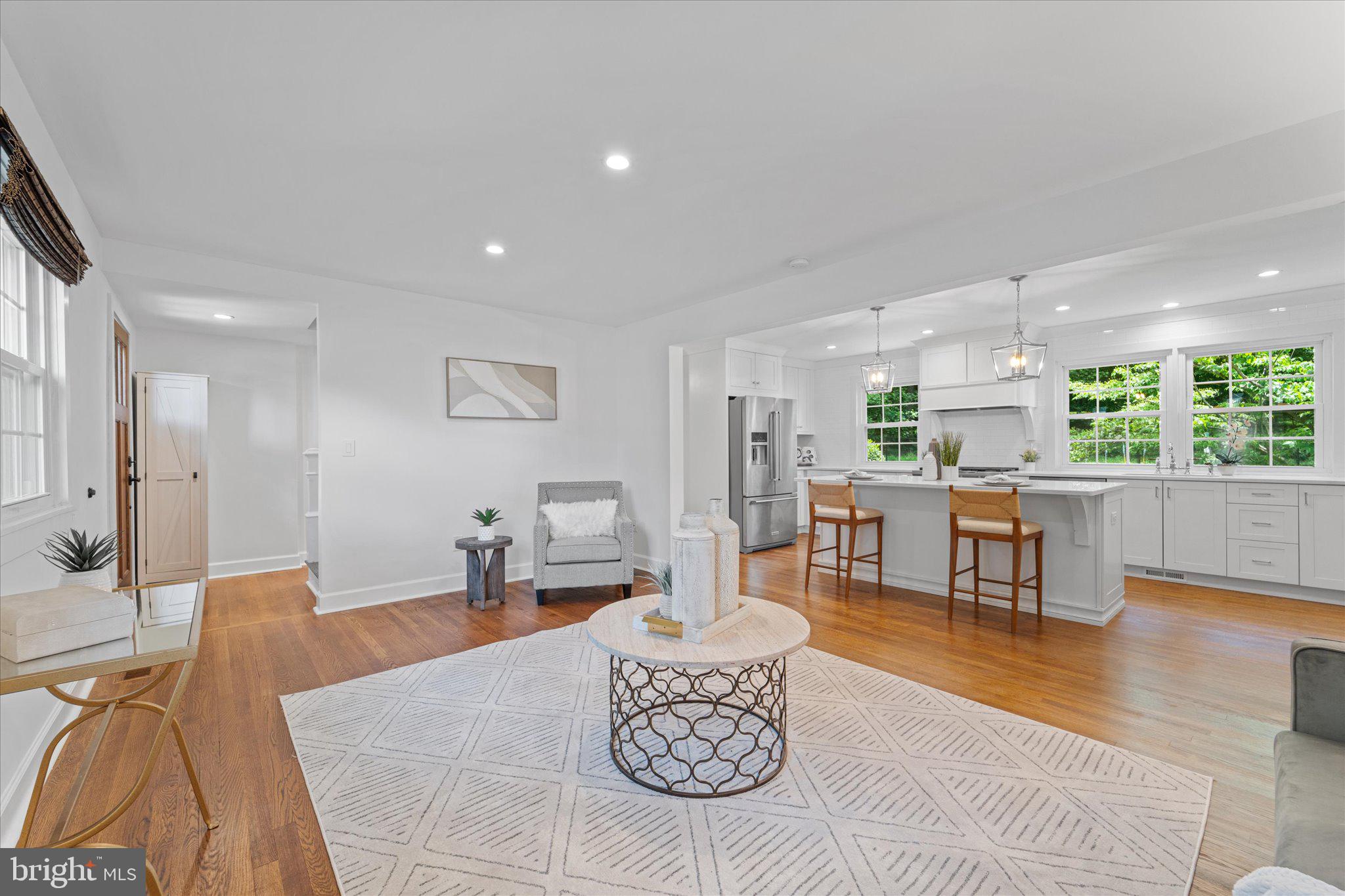 2509 Villanova Dr