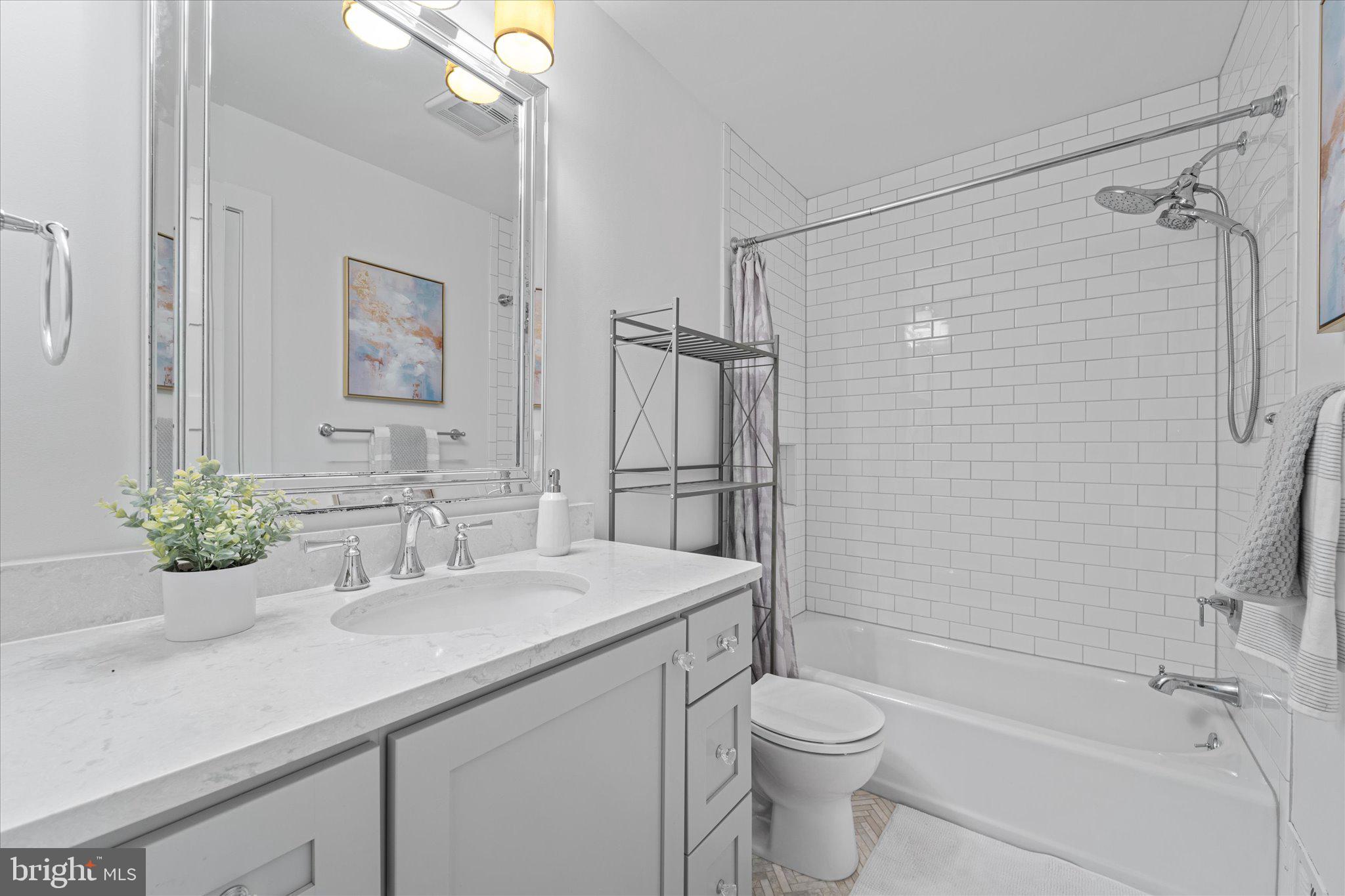 2509 Villanova Dr