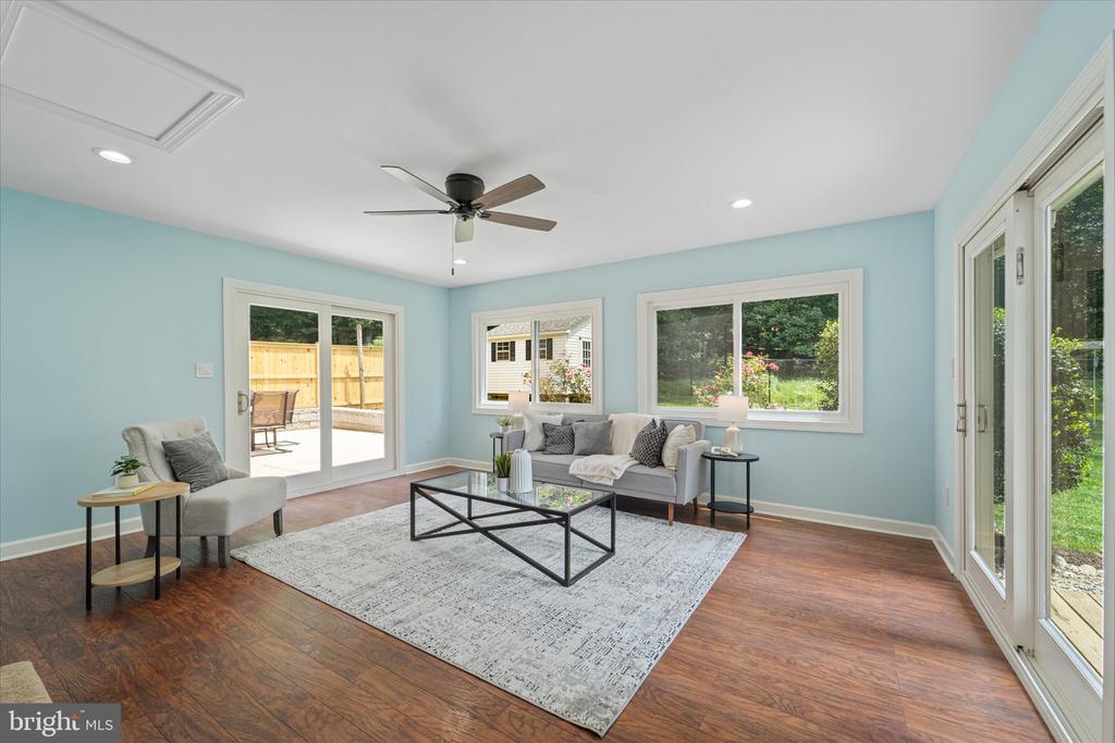 2509 Villanova Dr