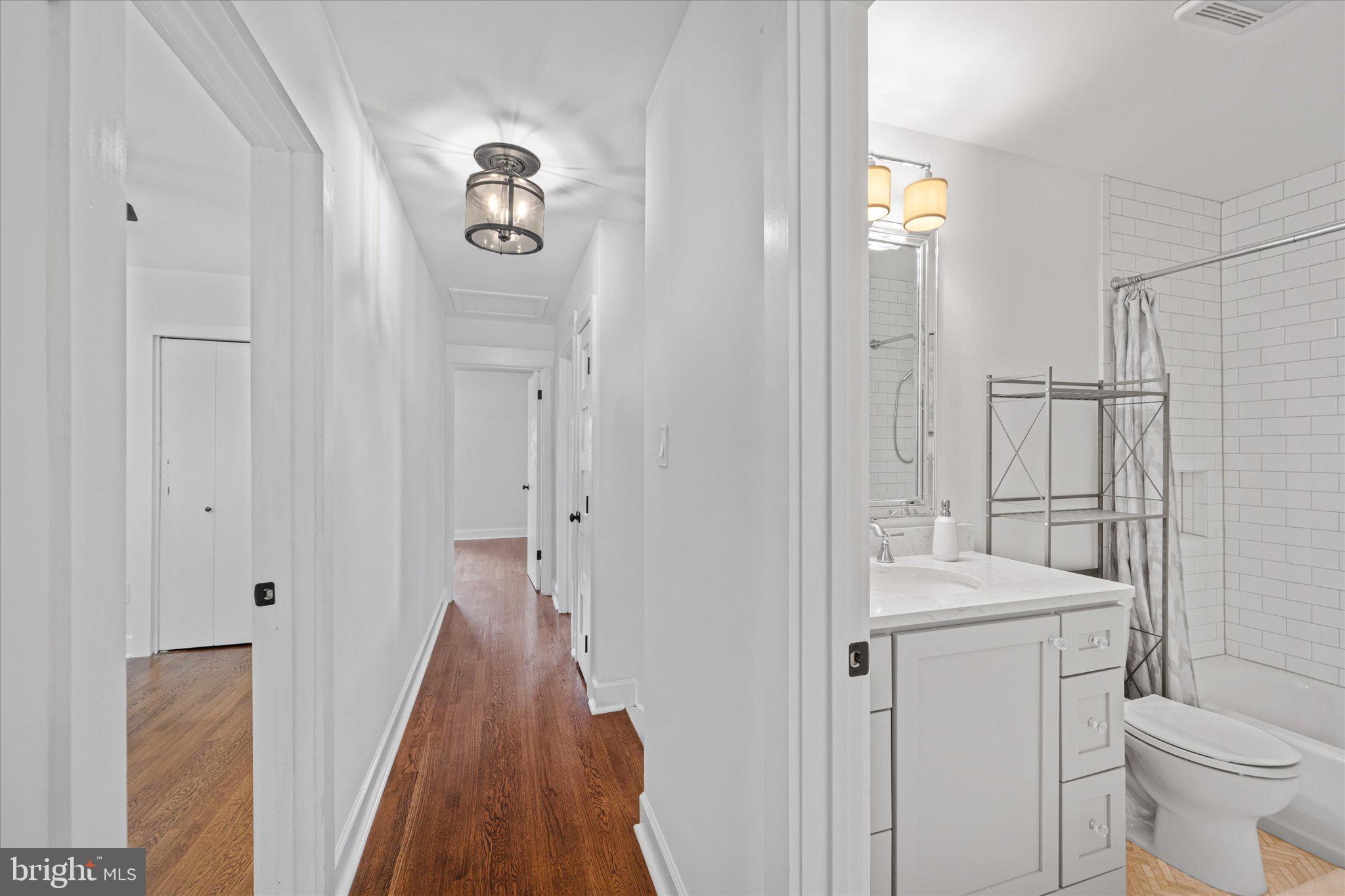 2509 Villanova Dr