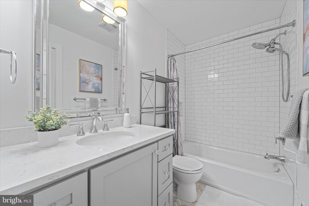 2509 Villanova Dr