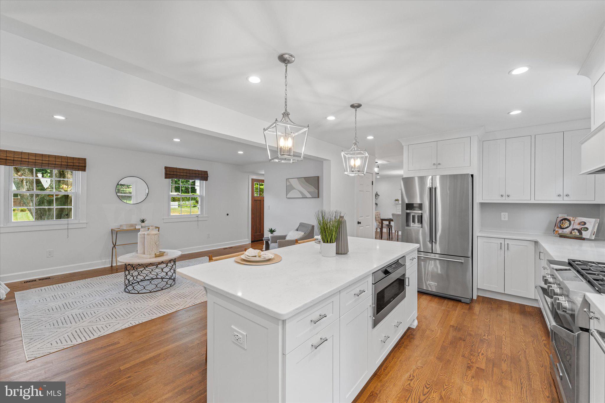 2509 Villanova Dr