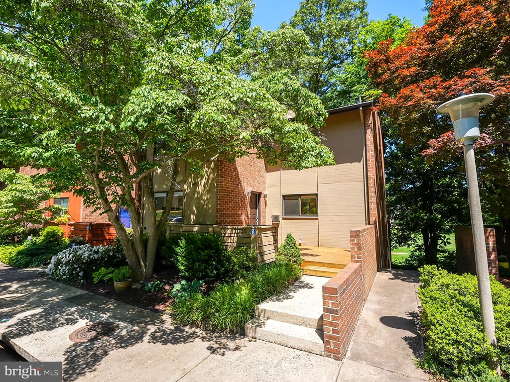 11705 Indian Ridge Rd