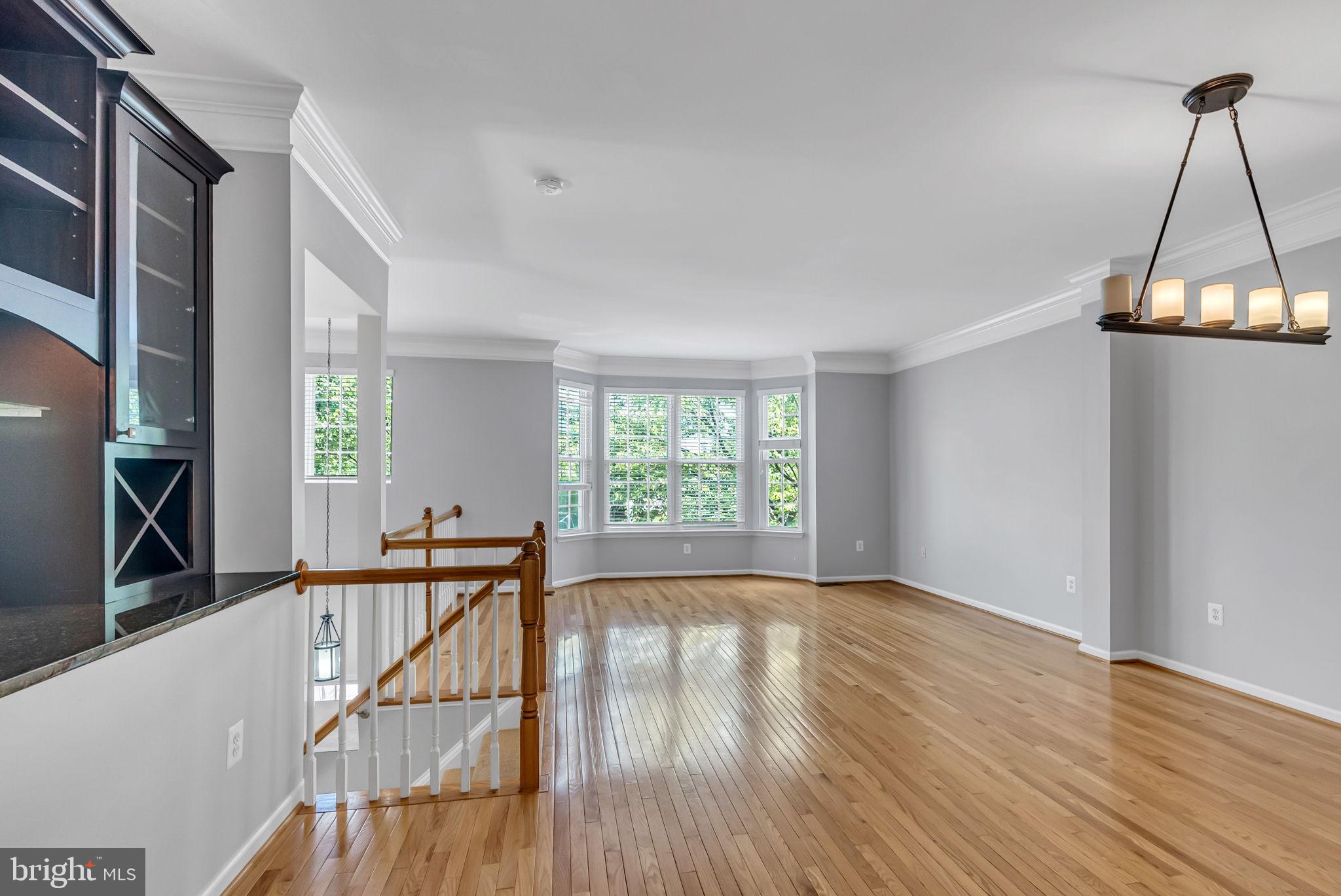 6889 Rolling Creek Way