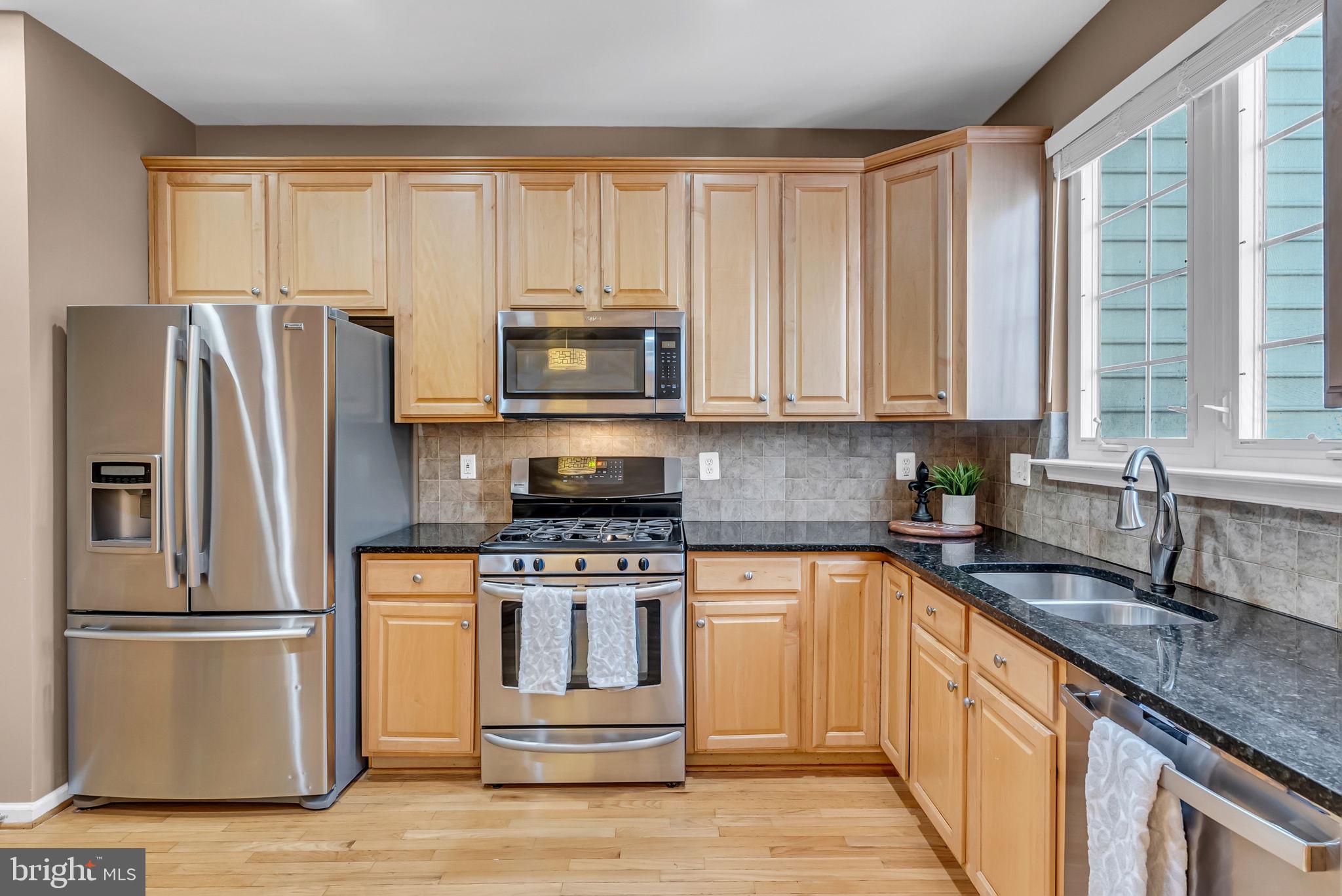 6889 Rolling Creek Way