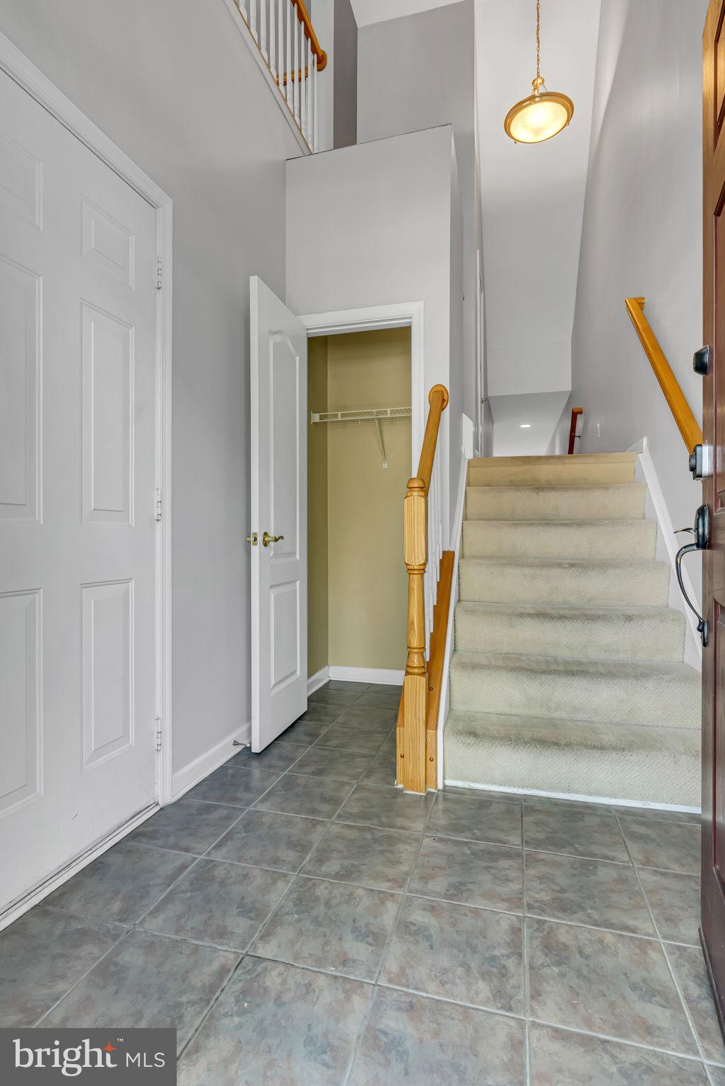 6889 Rolling Creek Way