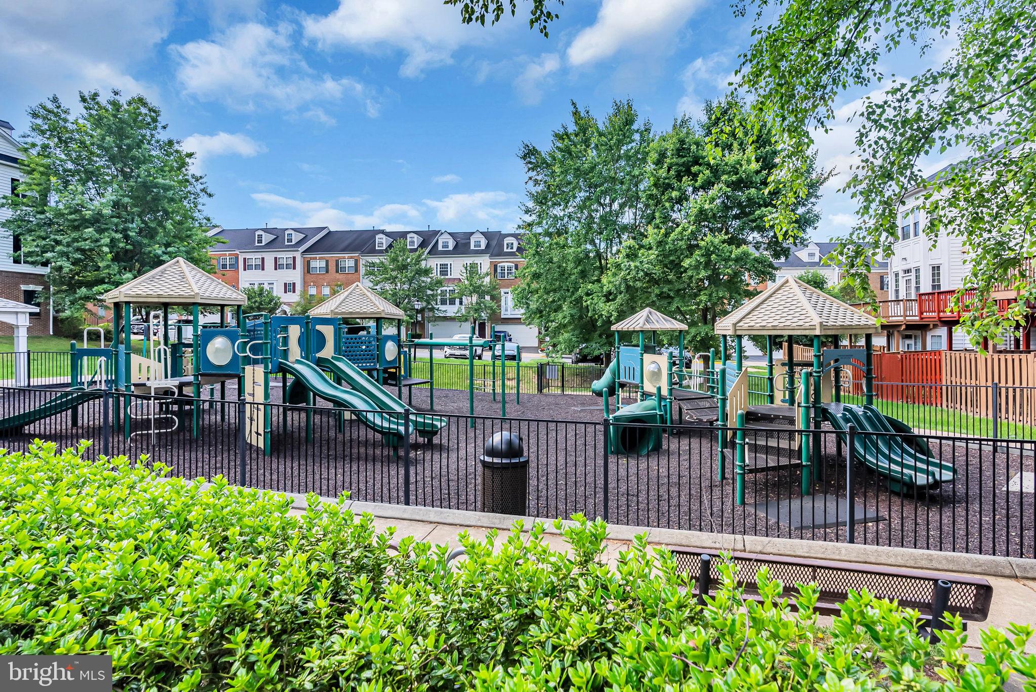 6889 Rolling Creek Way