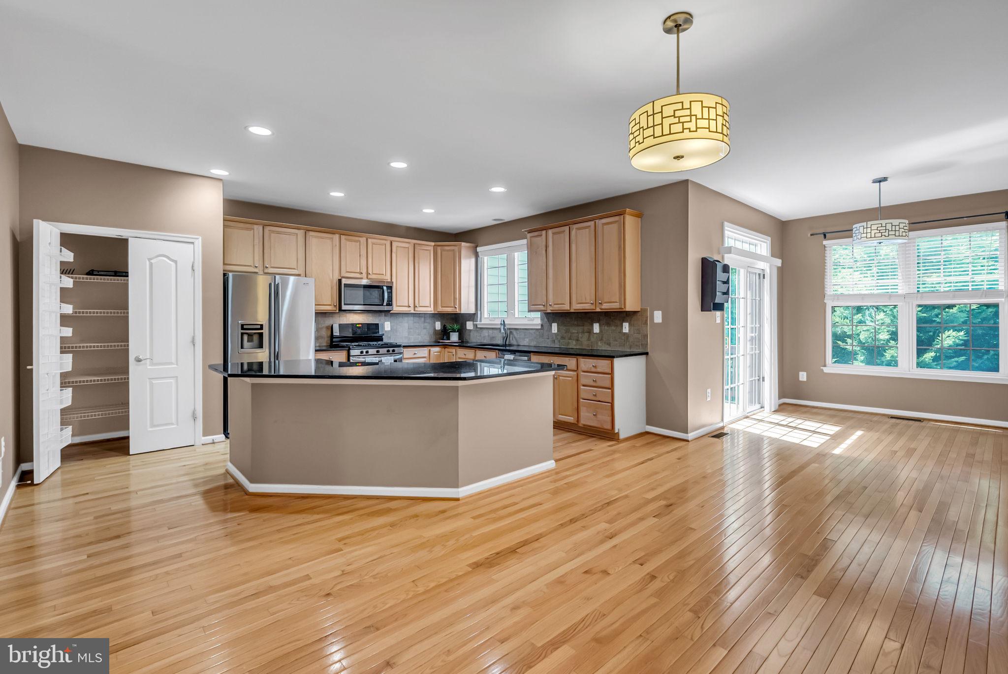 6889 Rolling Creek Way