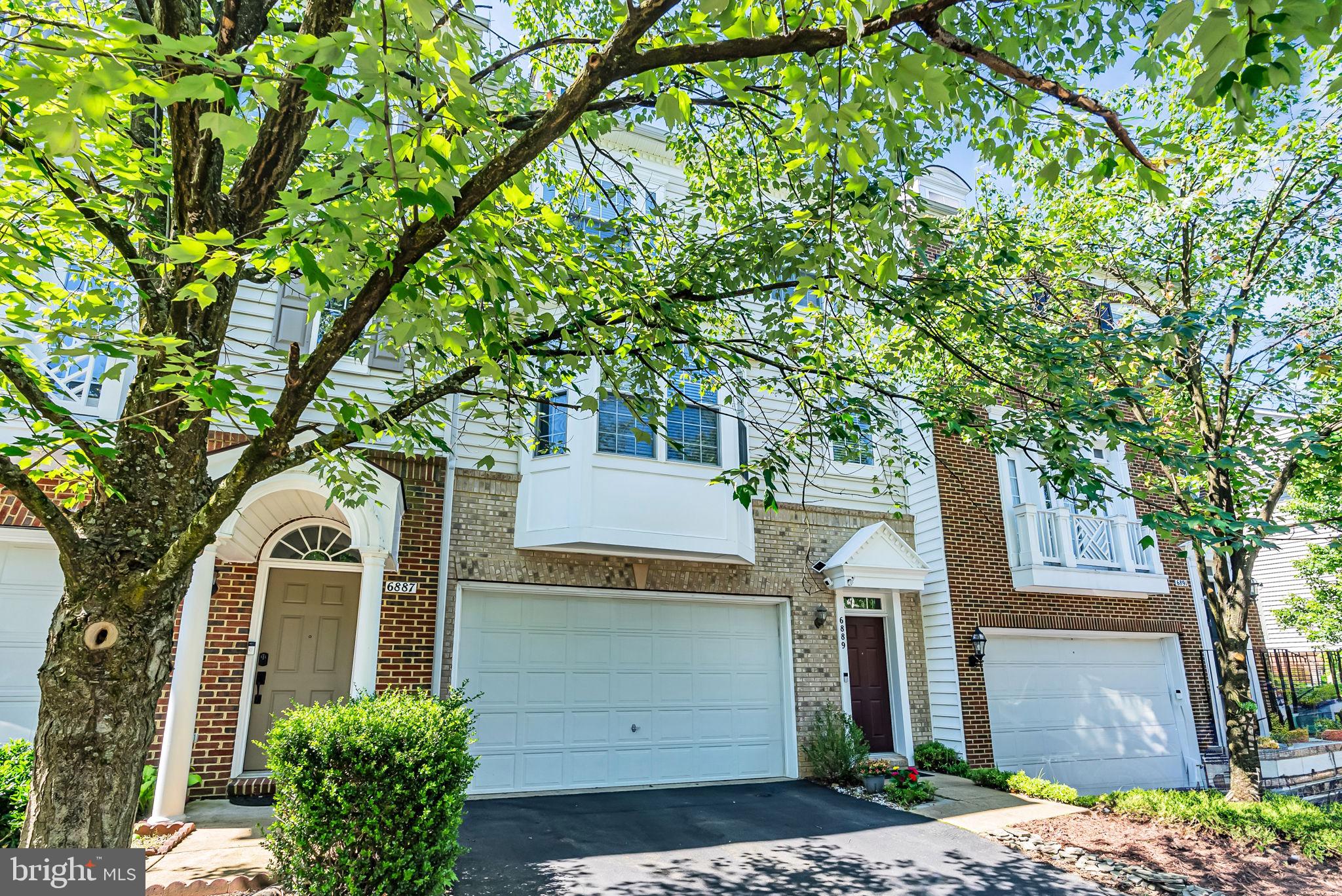6889 Rolling Creek Way