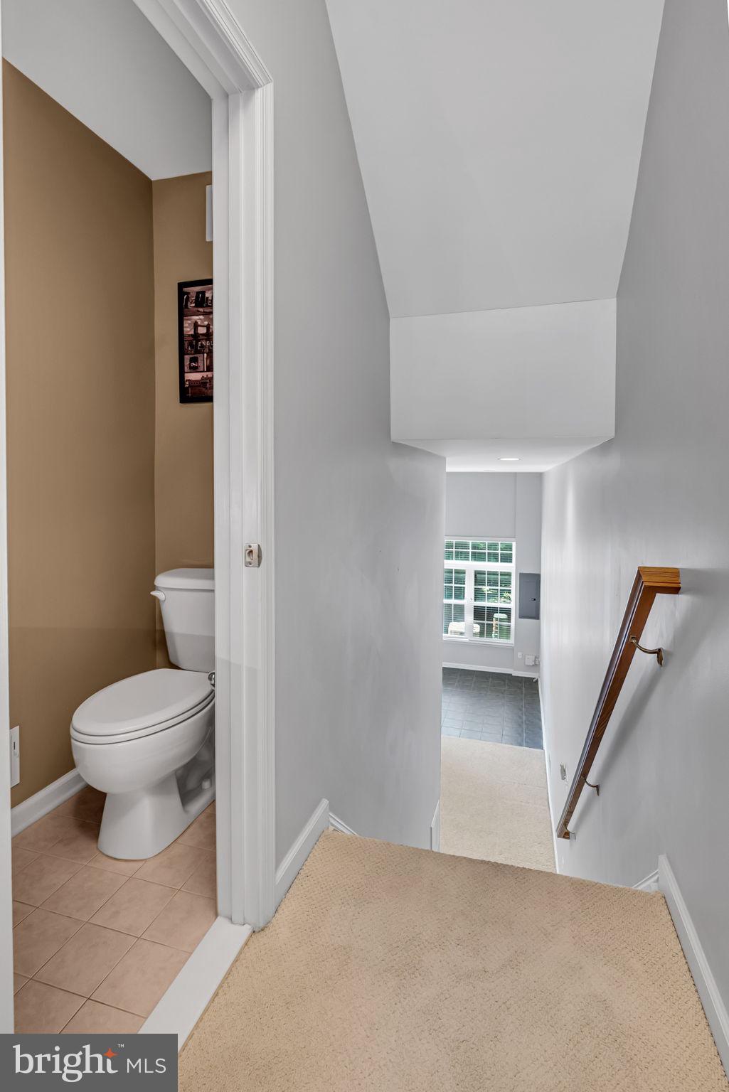 6889 Rolling Creek Way
