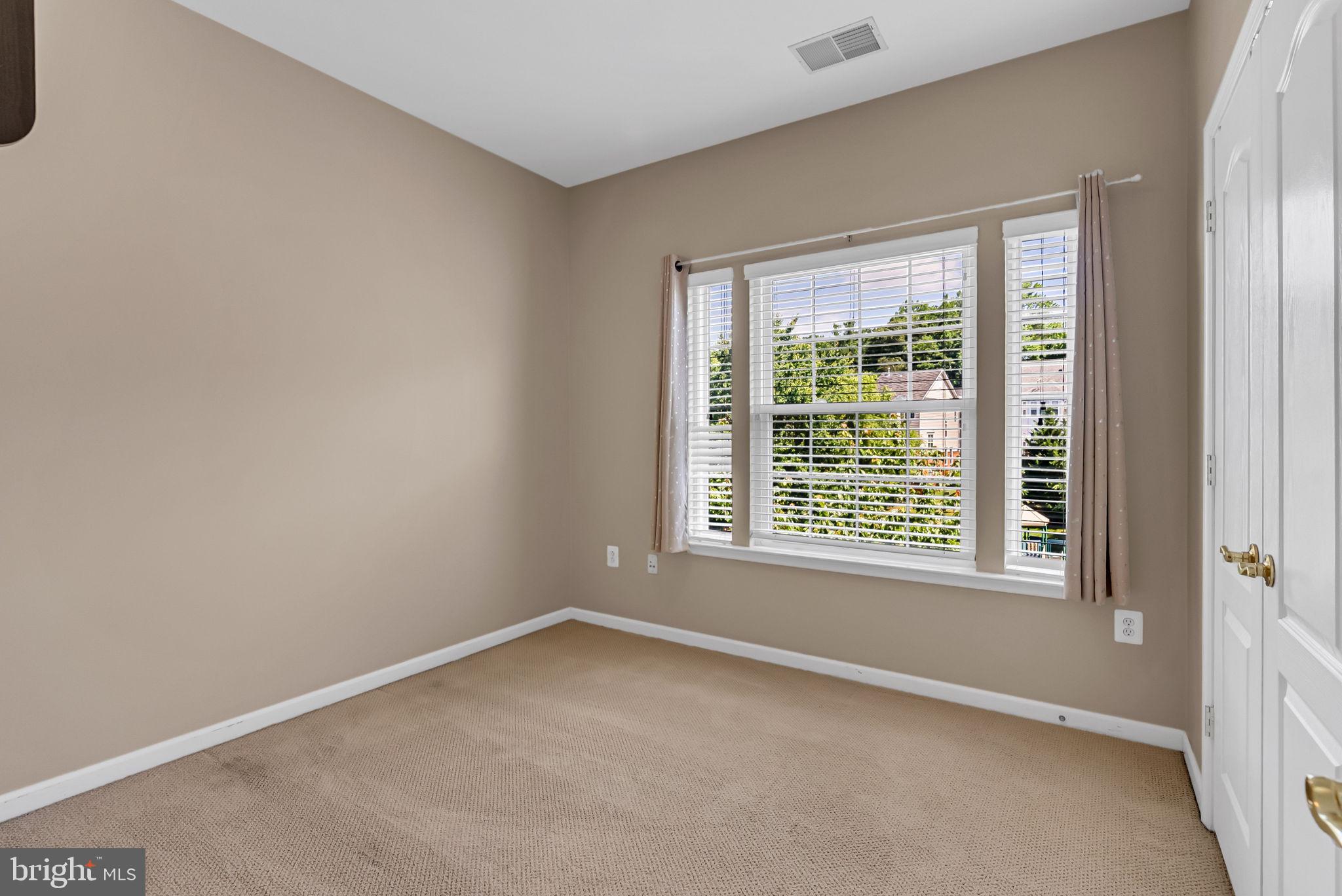 6889 Rolling Creek Way