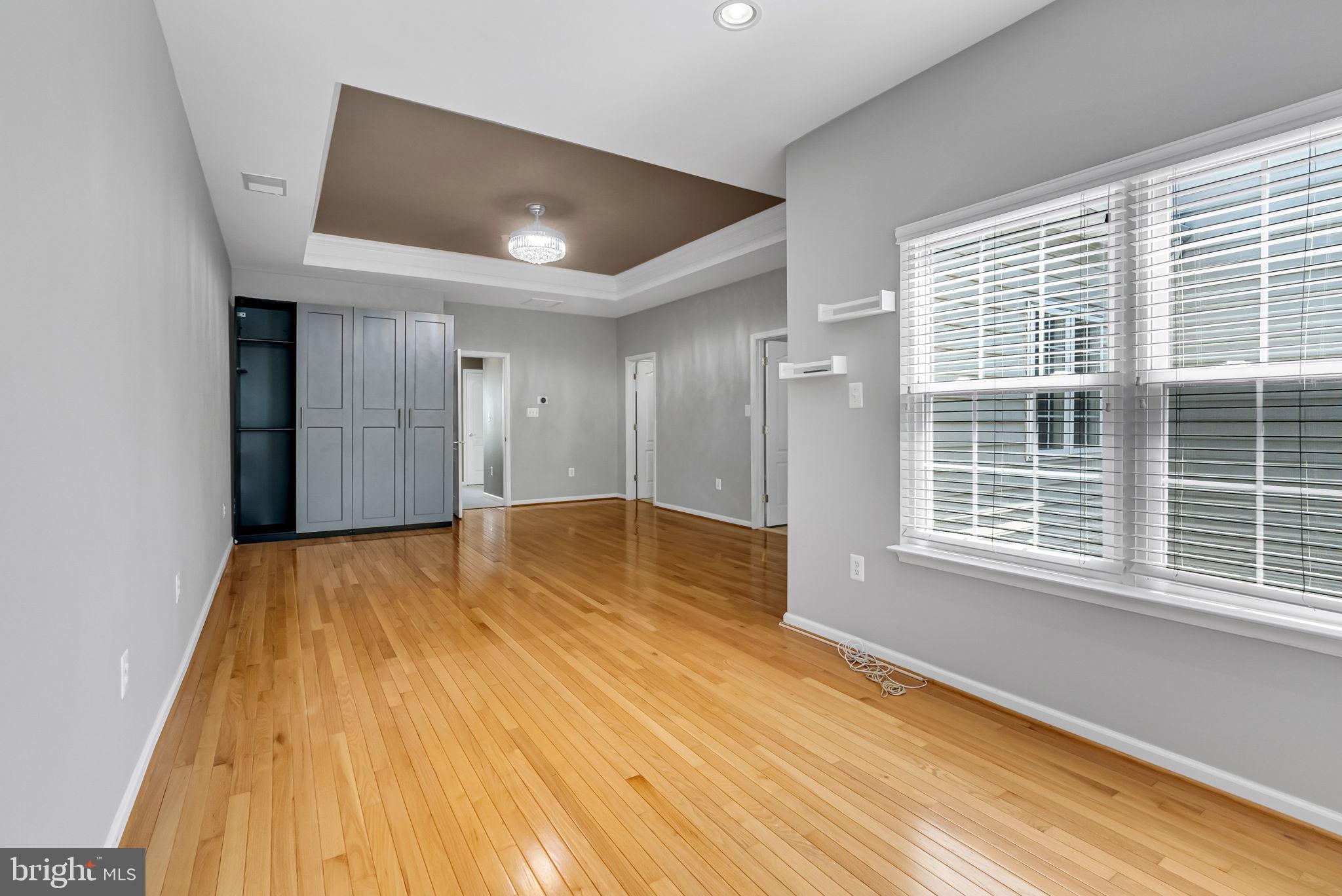 6889 Rolling Creek Way