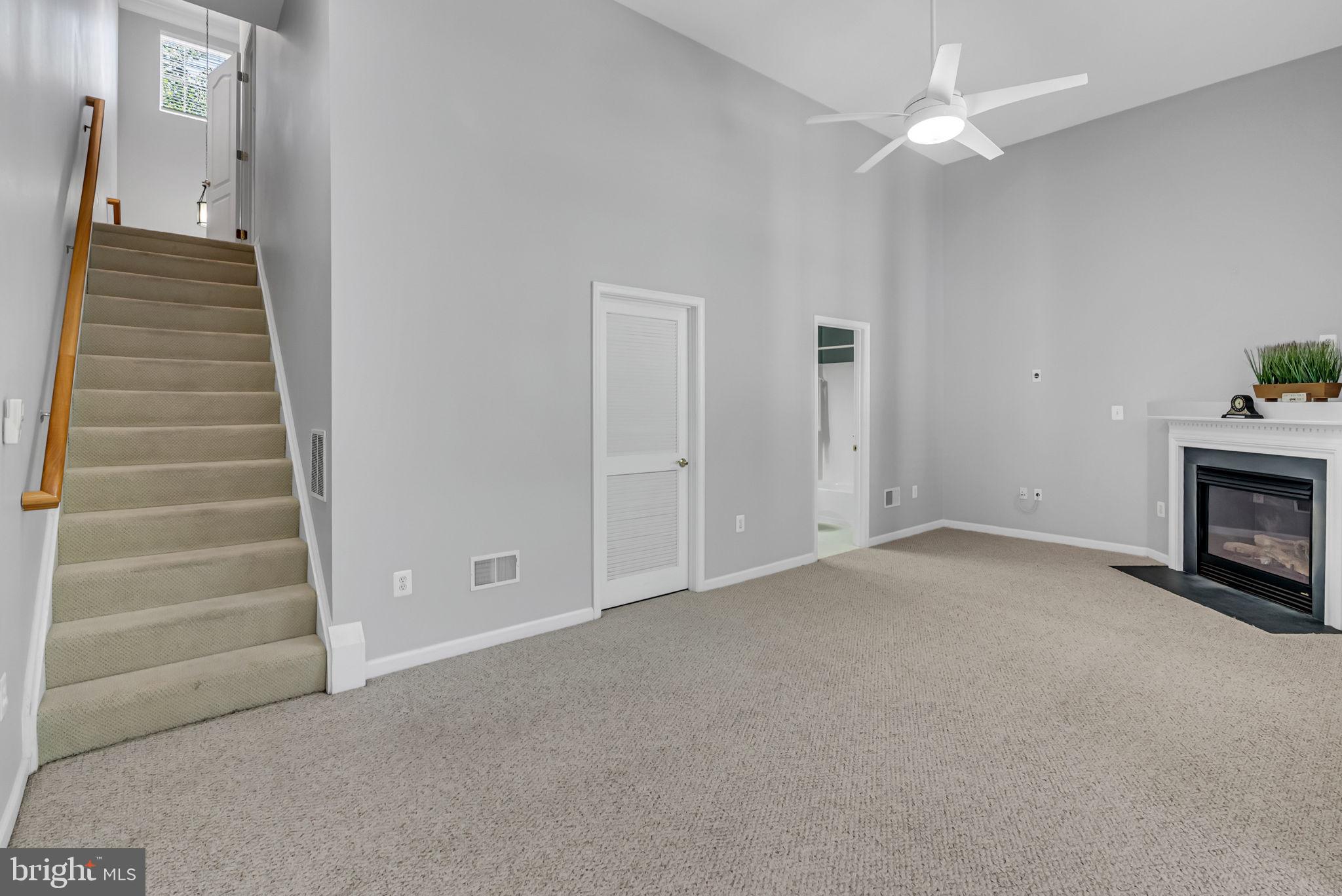 6889 Rolling Creek Way