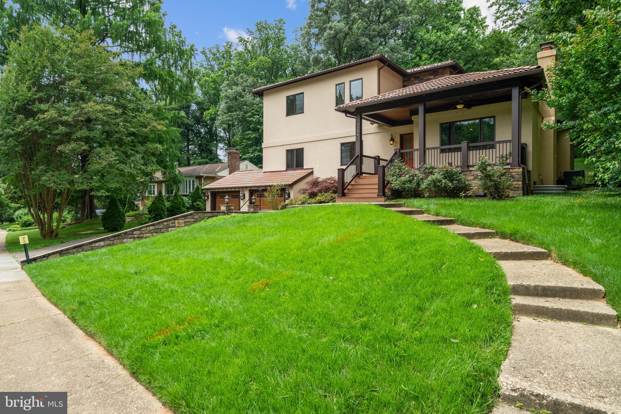 3306 Patrick Henry Dr