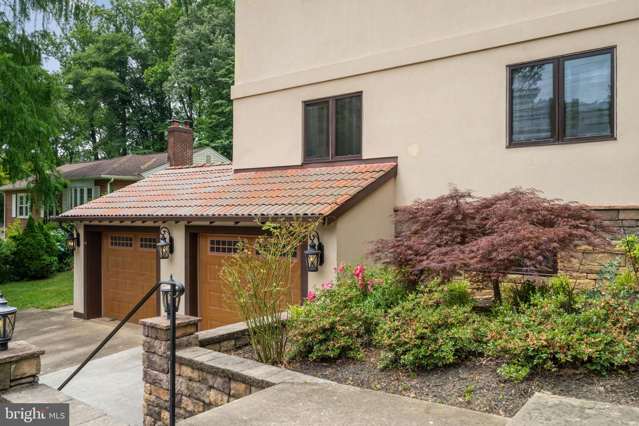 3306 Patrick Henry Dr