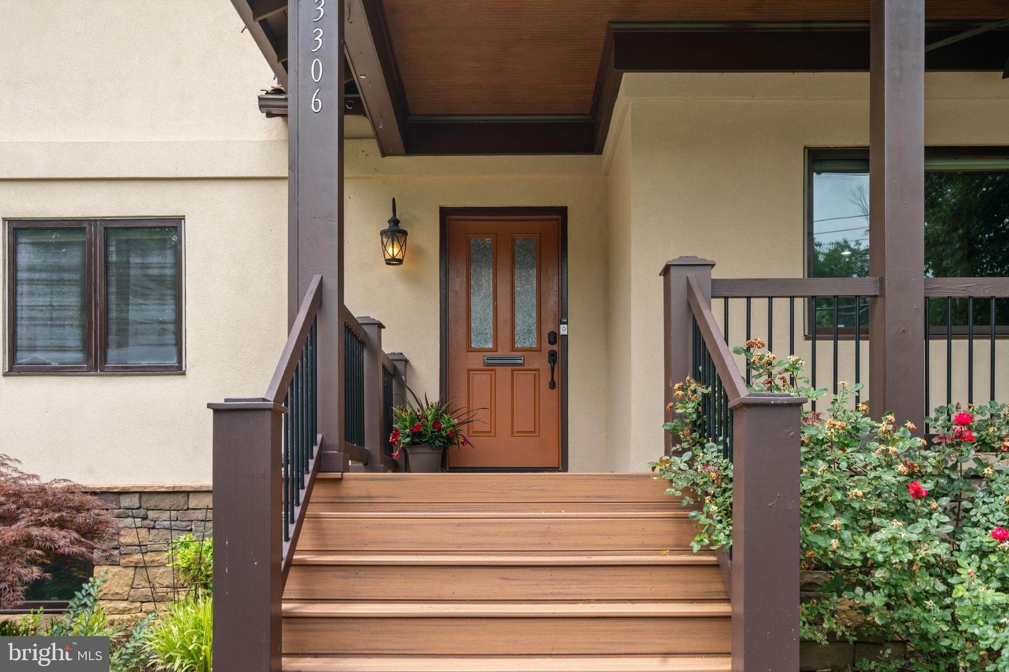 3306 Patrick Henry Dr