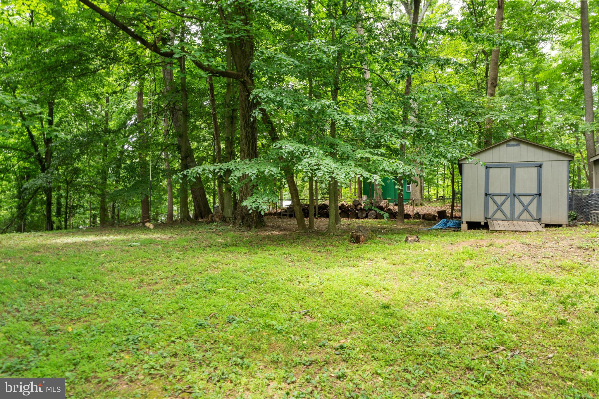 3306 Patrick Henry Dr