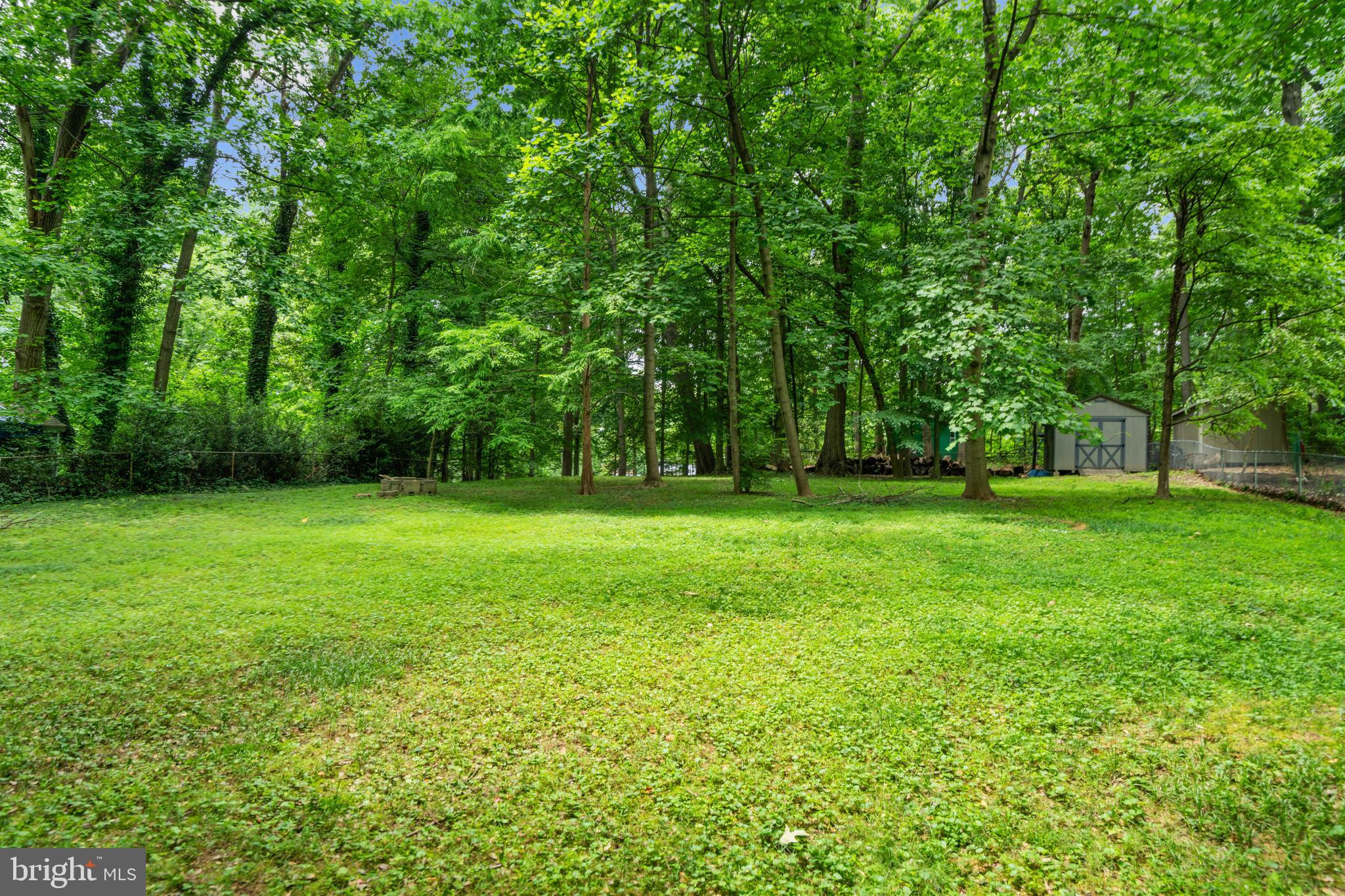 3306 Patrick Henry Dr