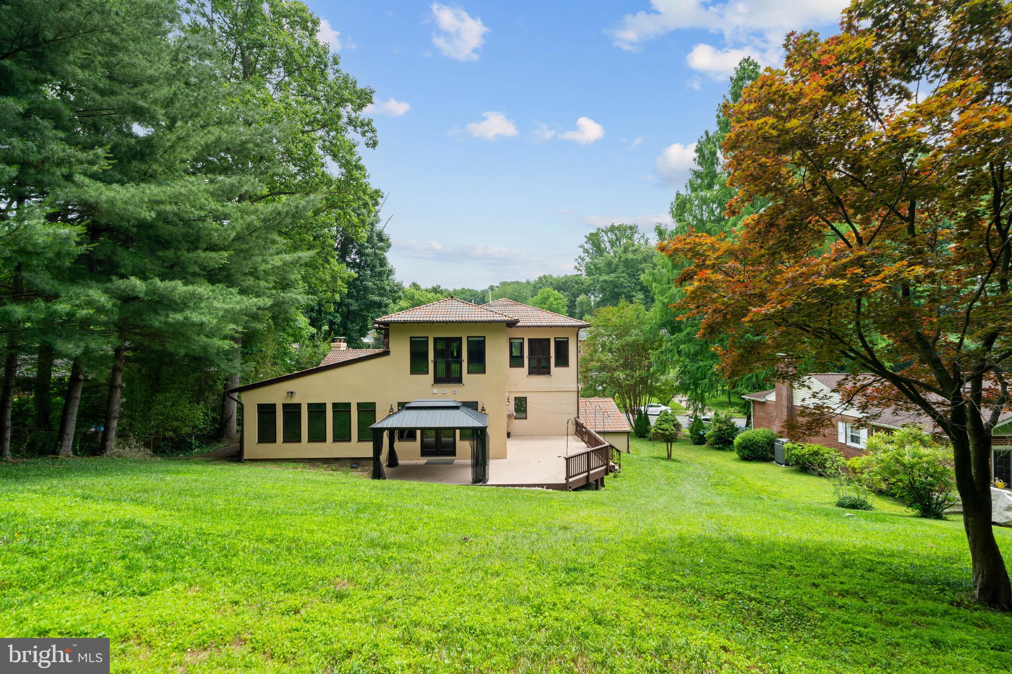 3306 Patrick Henry Dr