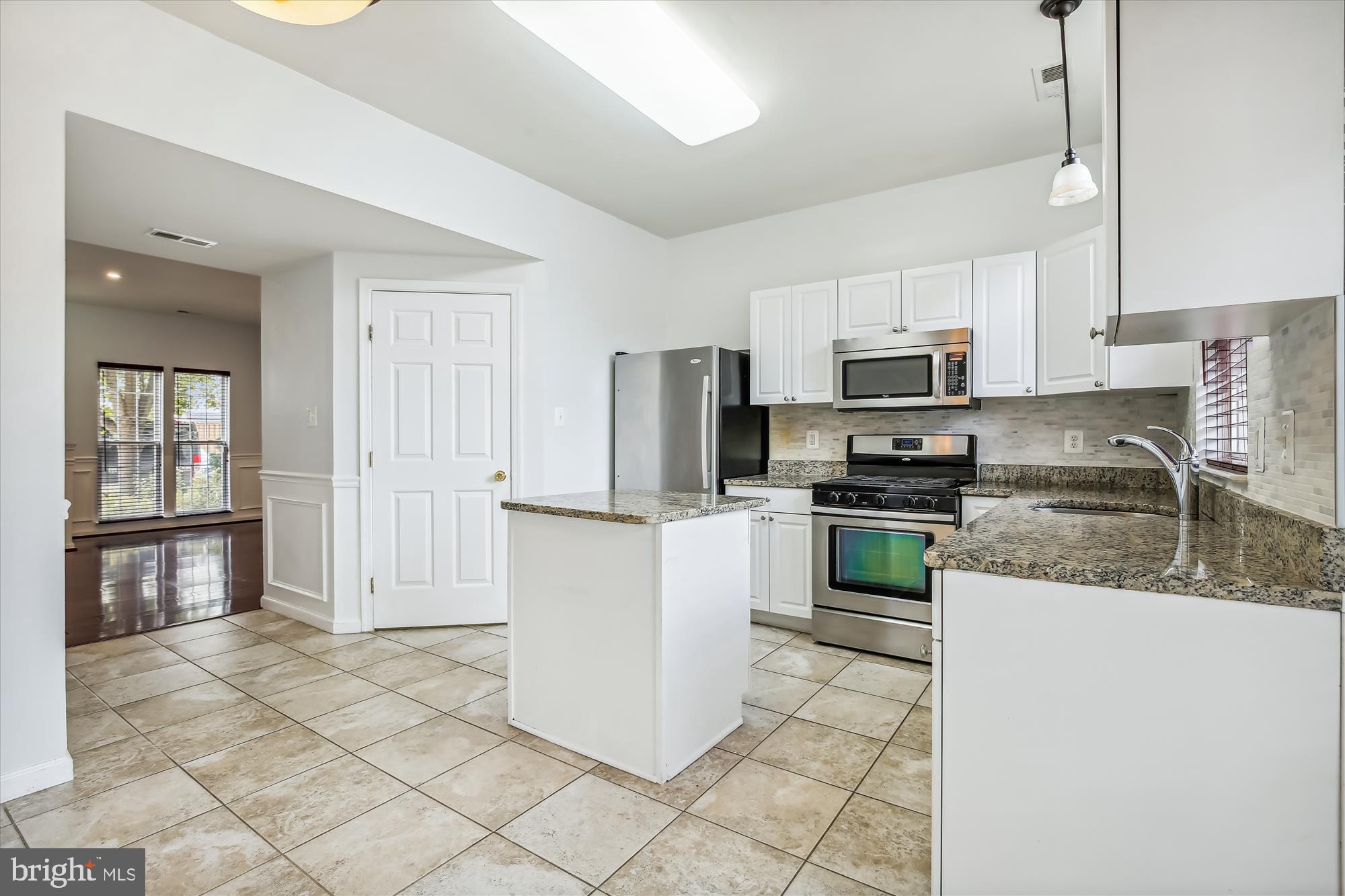 8360 HUNTER MURPHY CIR